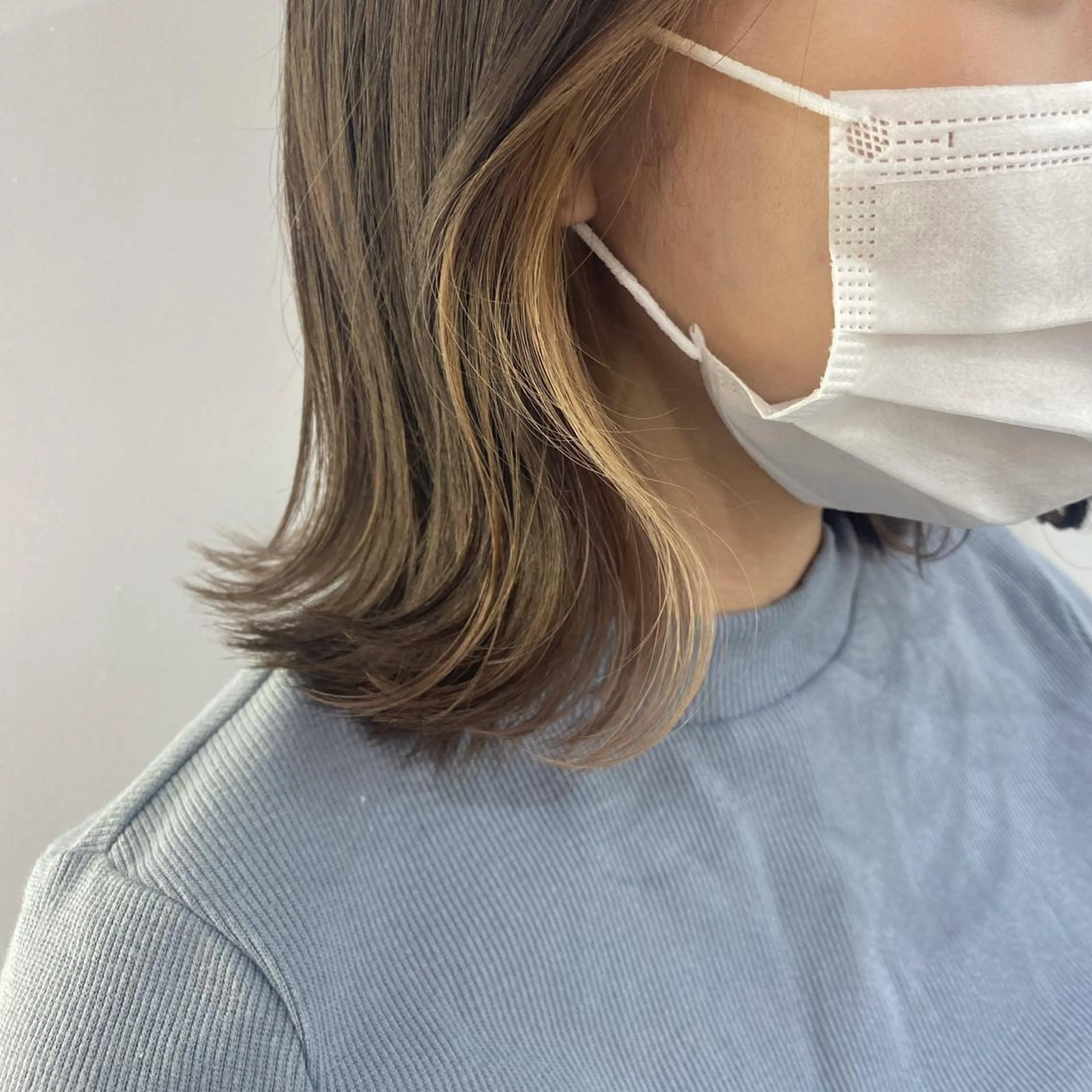 ミディアム aoi ♡グレージュ ・ベージュカラーのヘアスタイル