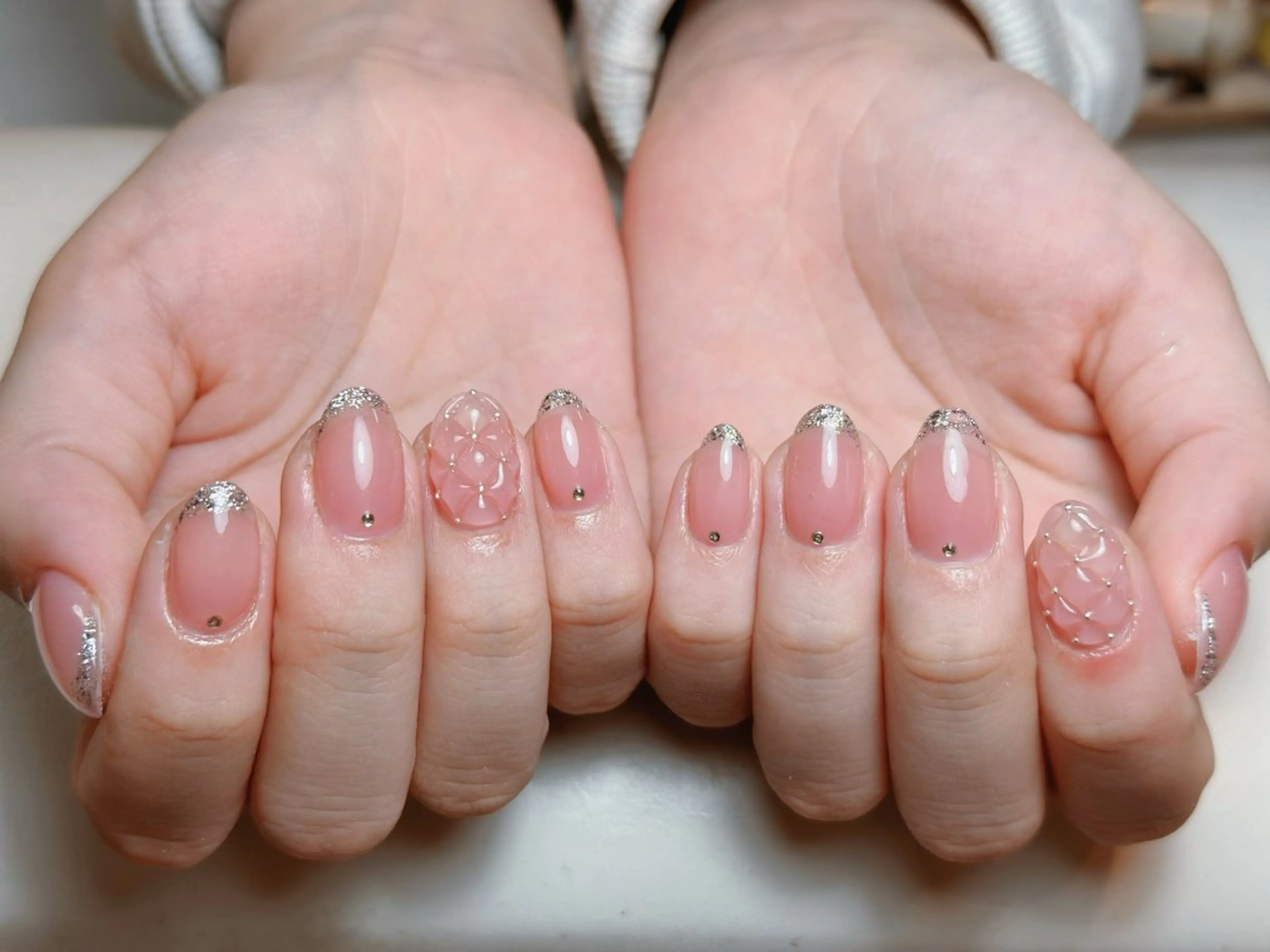 ネイル アートネイル 成人式 ジェルネイル ニュアンスネイル 夏ネイル ハンドネイル Nienail_ Luxeのネイルデザイン