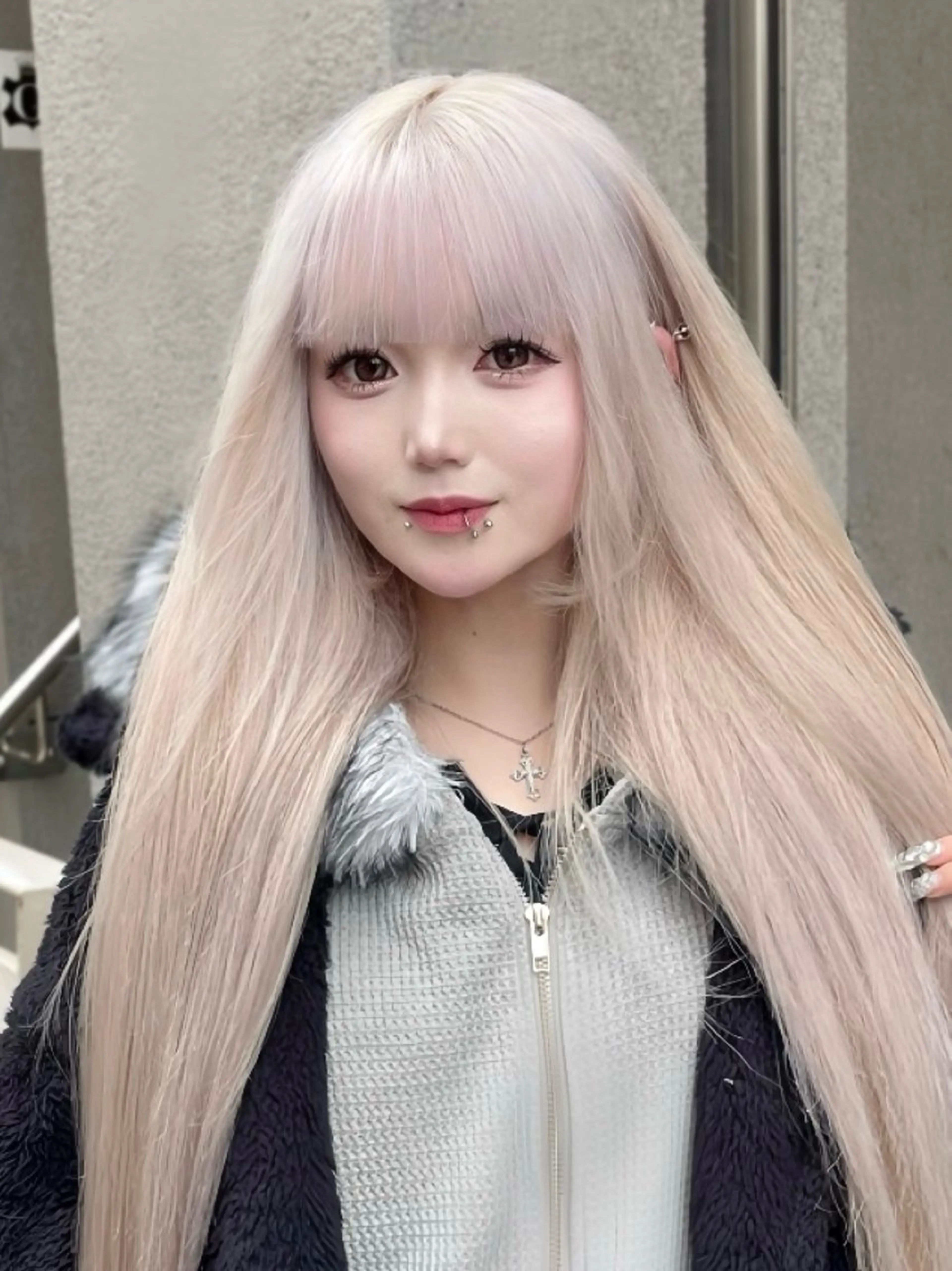 ロング カラー ヘアアレンジ ヘアカラー トリートメント 🥀韓国アイドルヘア haru🥀のヘアスタイル