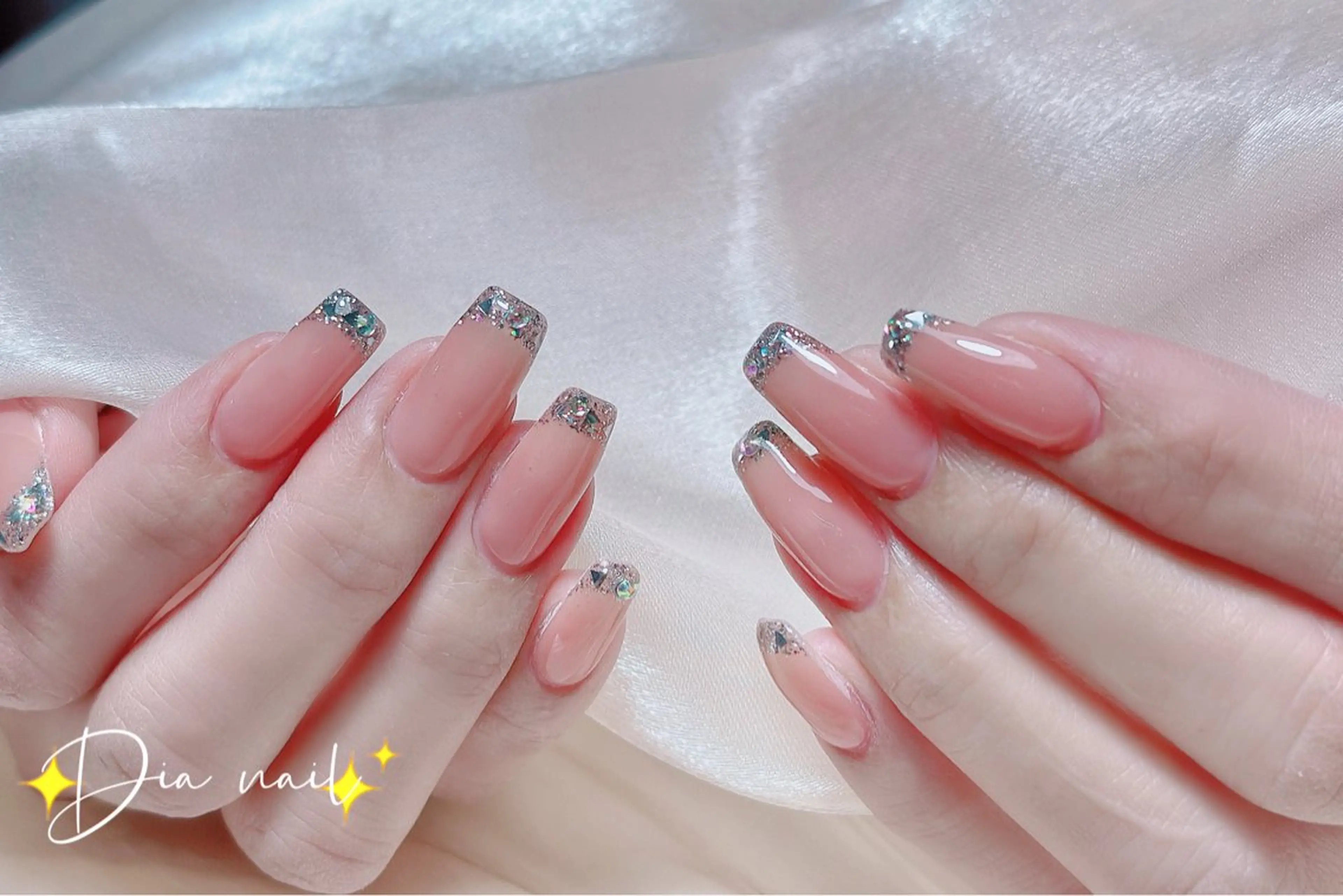 ネイル チークネイル ジェルネイル グラデーション マグネットネイル ニュアンスネイル Di'a nail ネイルサロンのネイルデザイン