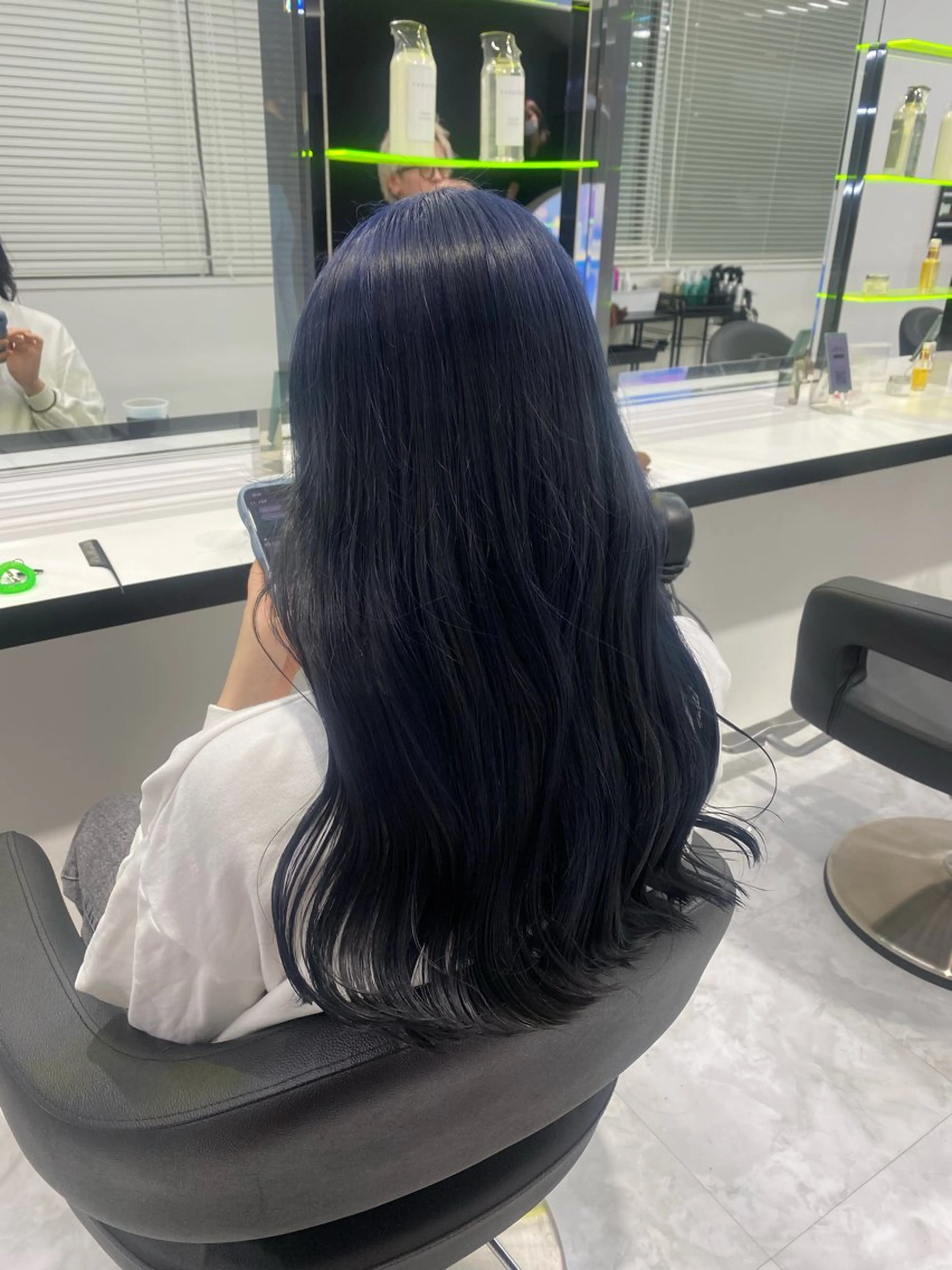 ロング 透明感ブリーチカラー 🌈TOMOHIROのヘアスタイル