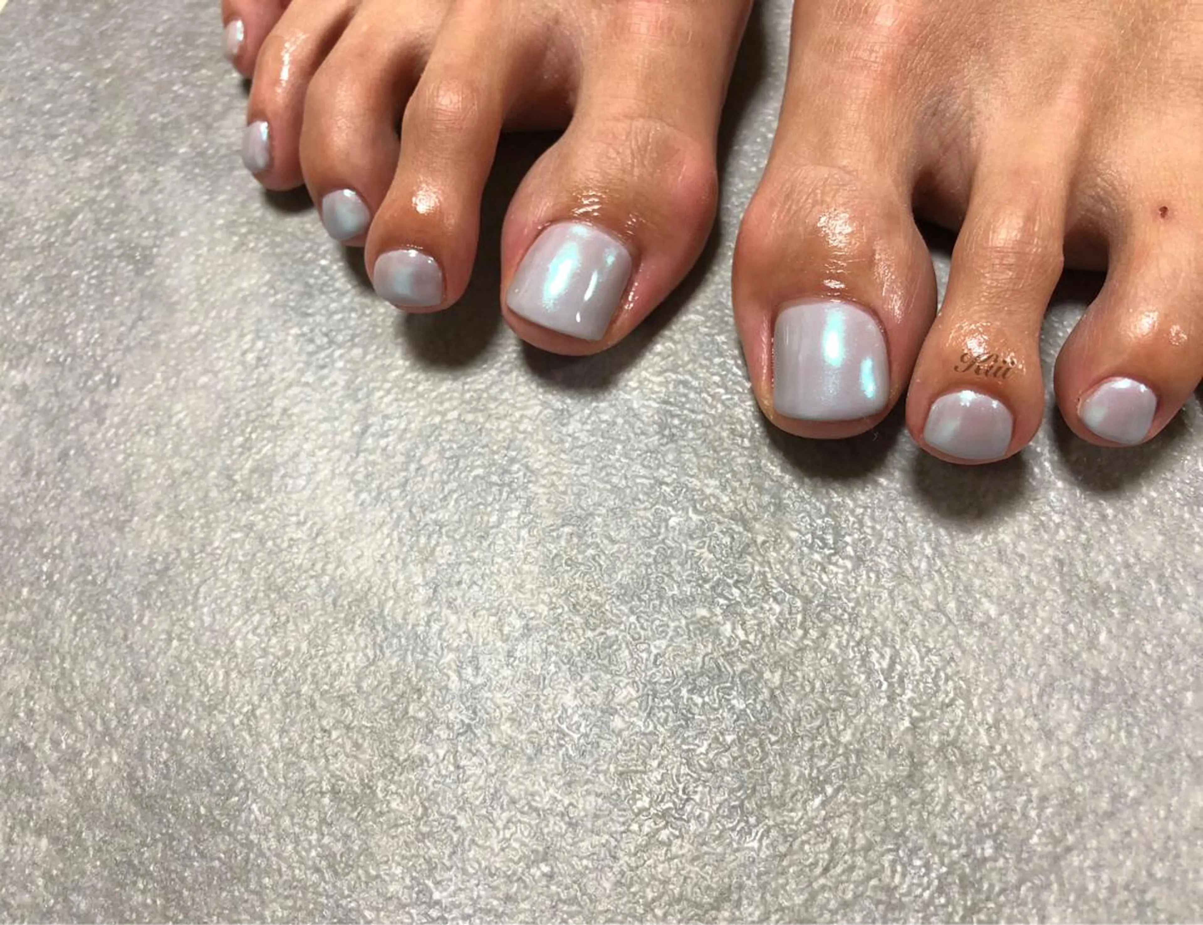 ネイル フットネイル ミラーネイル ワンカラーネイル ハンドネイル フットネイル kiii.__ ✴︎*のネイルデザイン