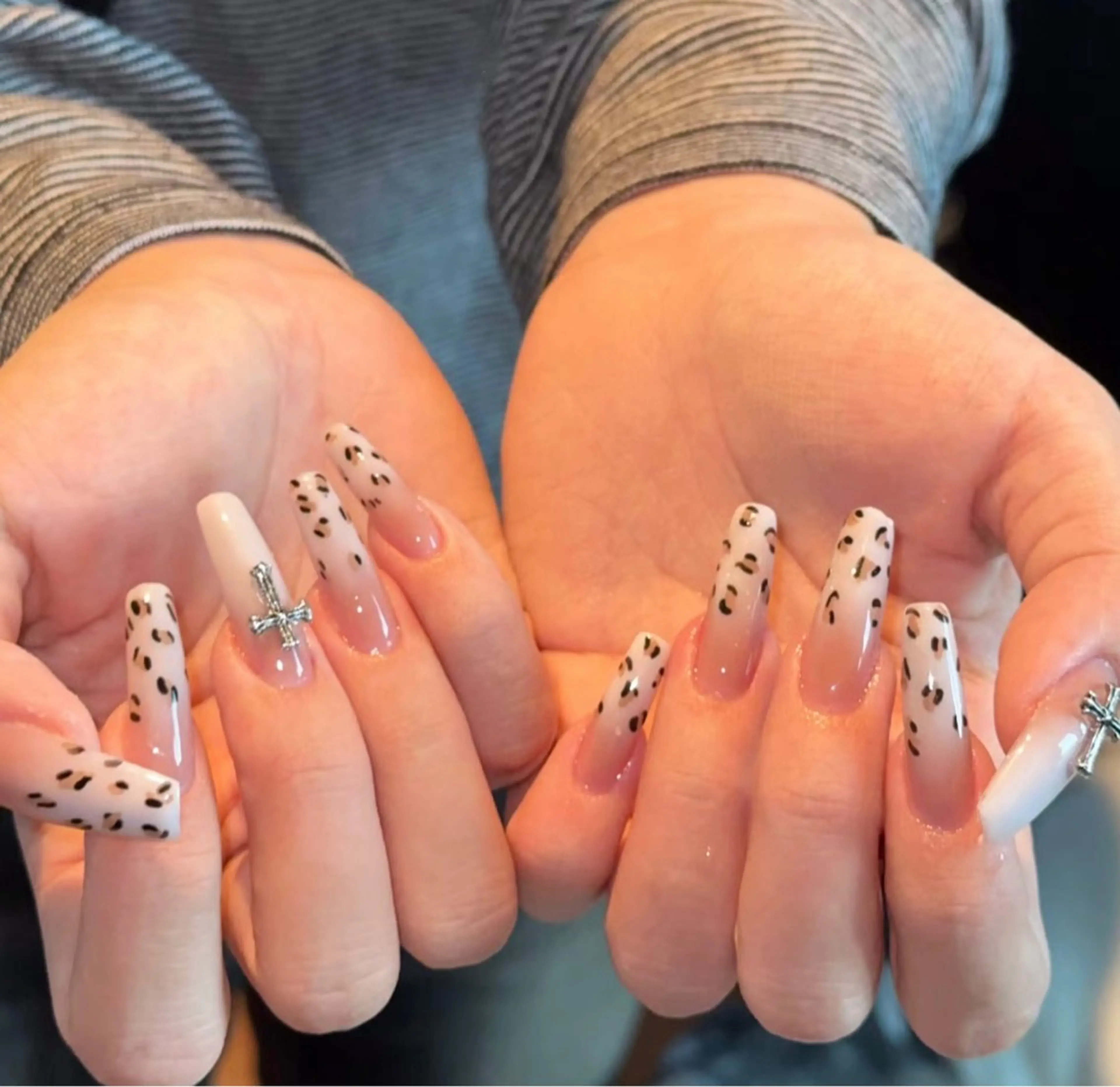 ネイル ハンドネイル ハンドケア 🍑 momo_nailのネイルデザイン