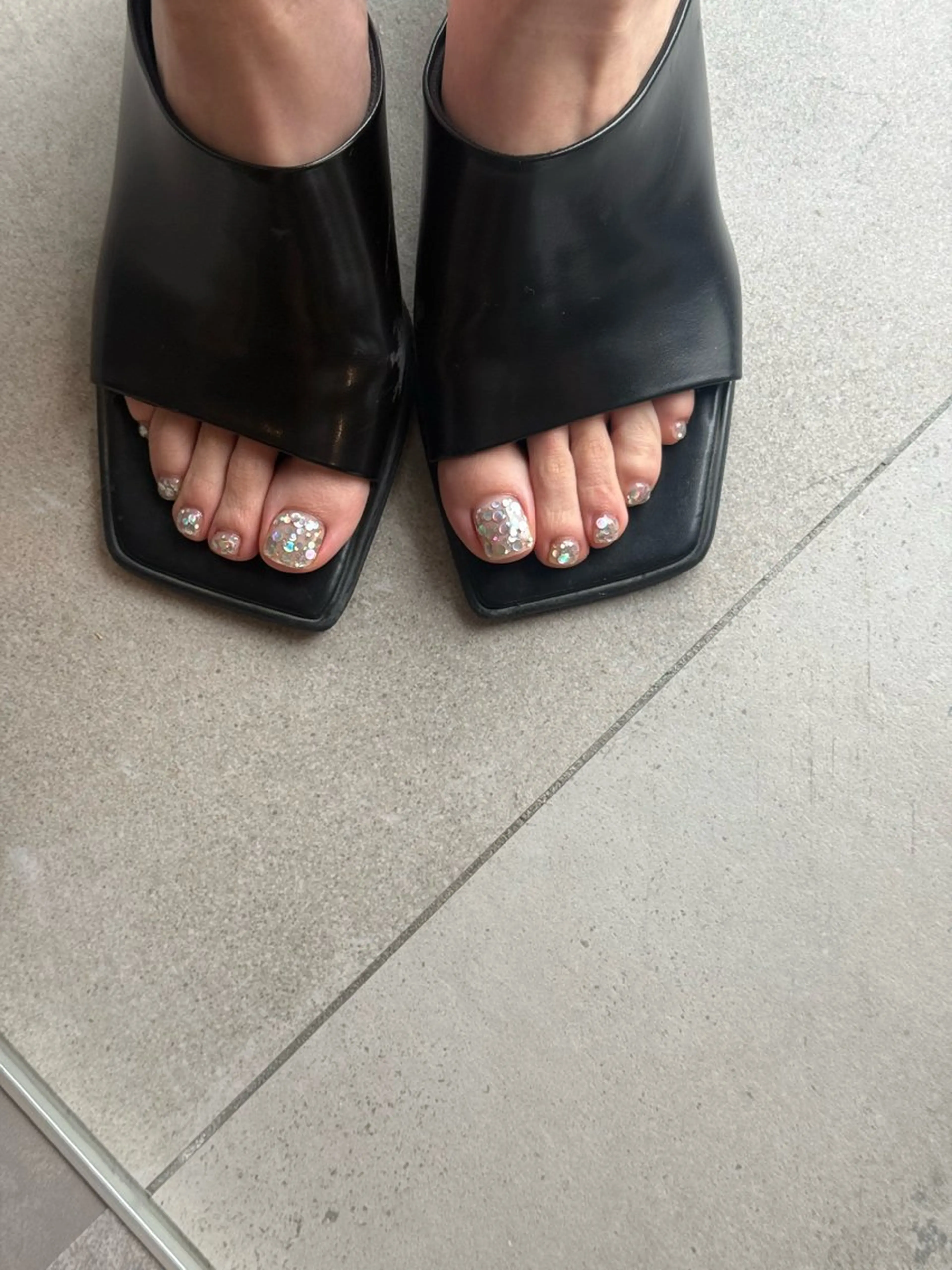 ネイル フットネイル ワンカラーネイル nail salon Na.(エヌエー)所属・nailsalon Na.のネイルデザイン