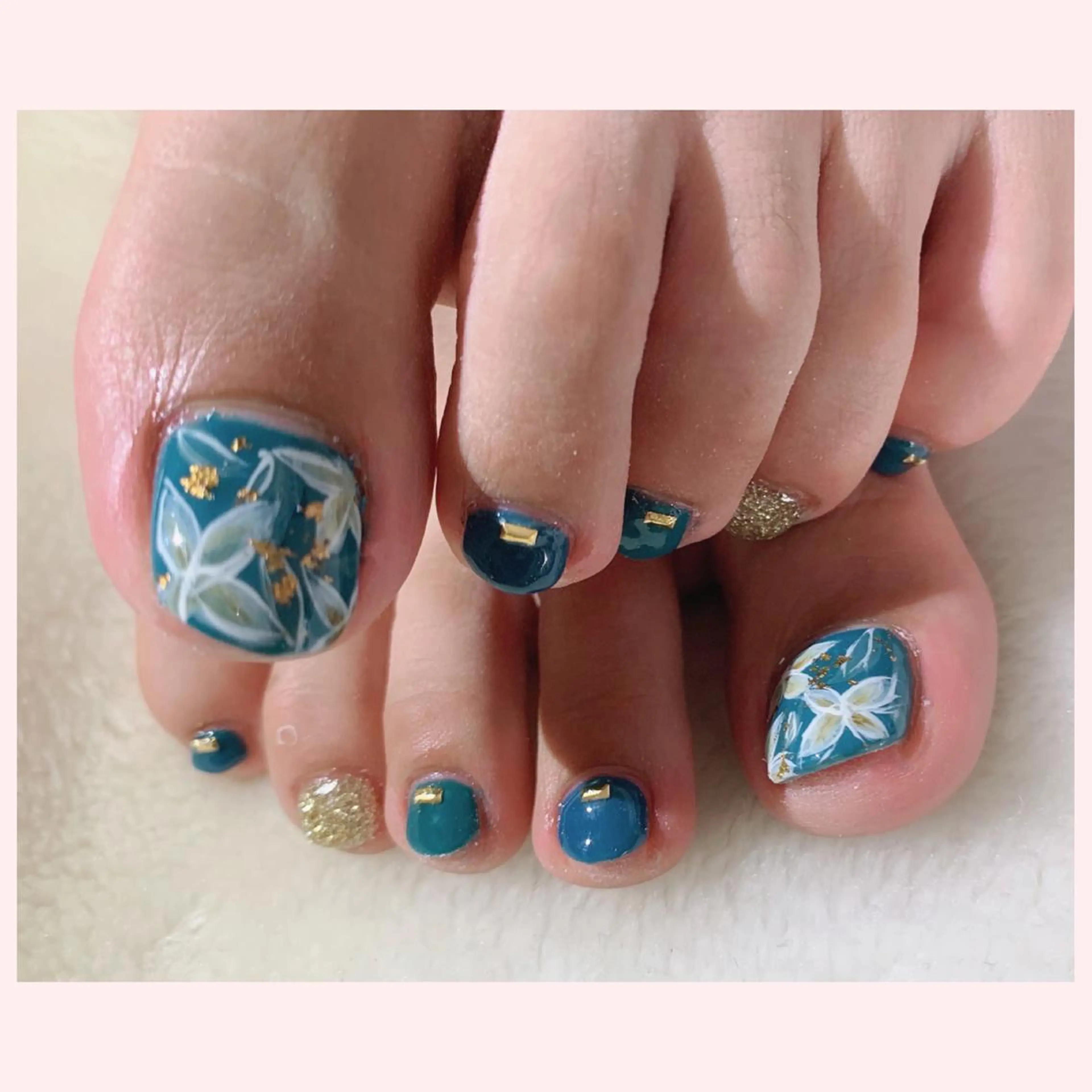 ネイル フットネイル Ogasawara Tokikaのネイルデザイン