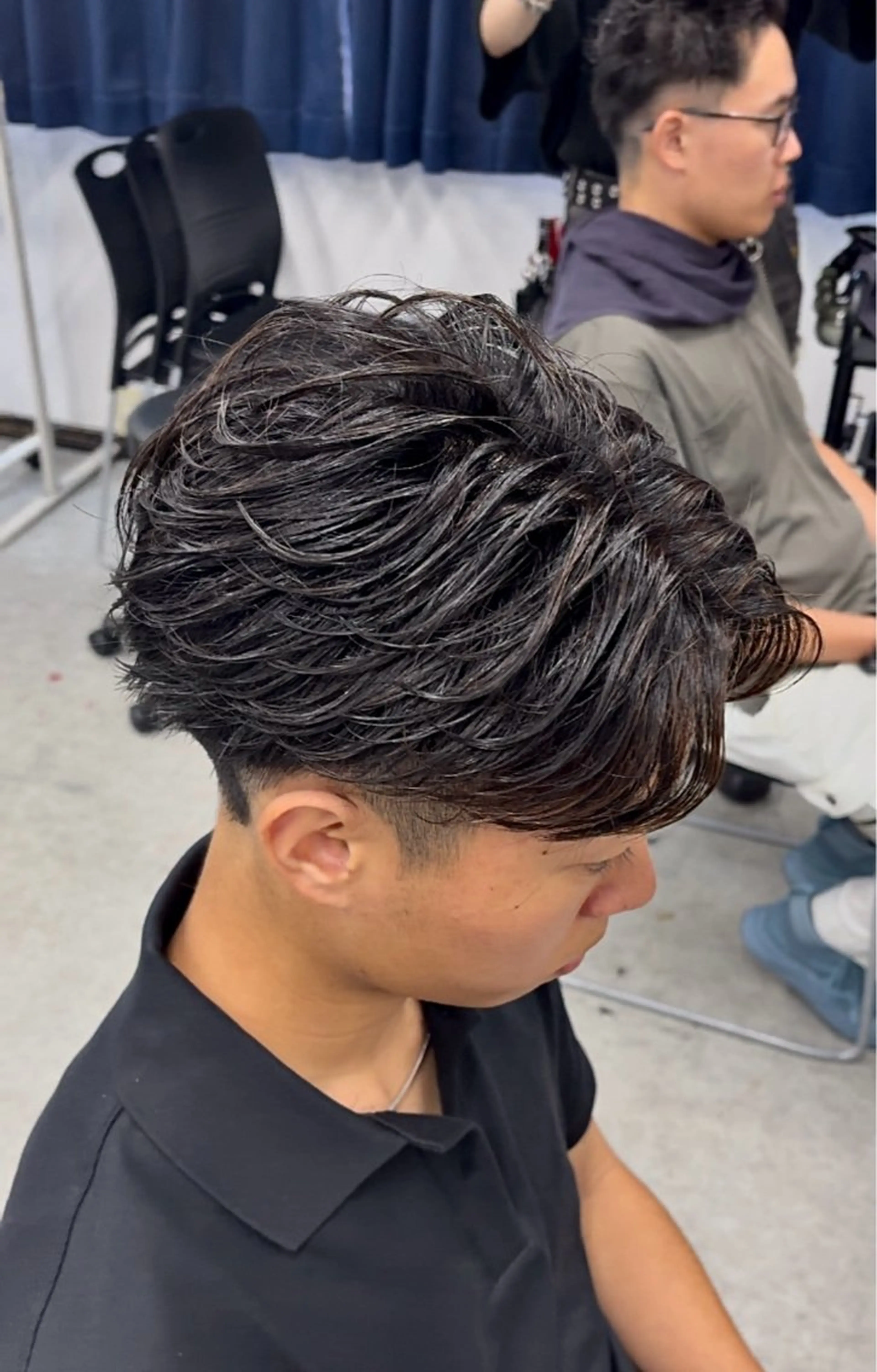 パーマ メンズ センターパート フェザーパーマ メンズハイライト メンズメッシュ マッシュ カット パーマ センターパート/フェ ザー🔥SHUYAのヘアスタイル