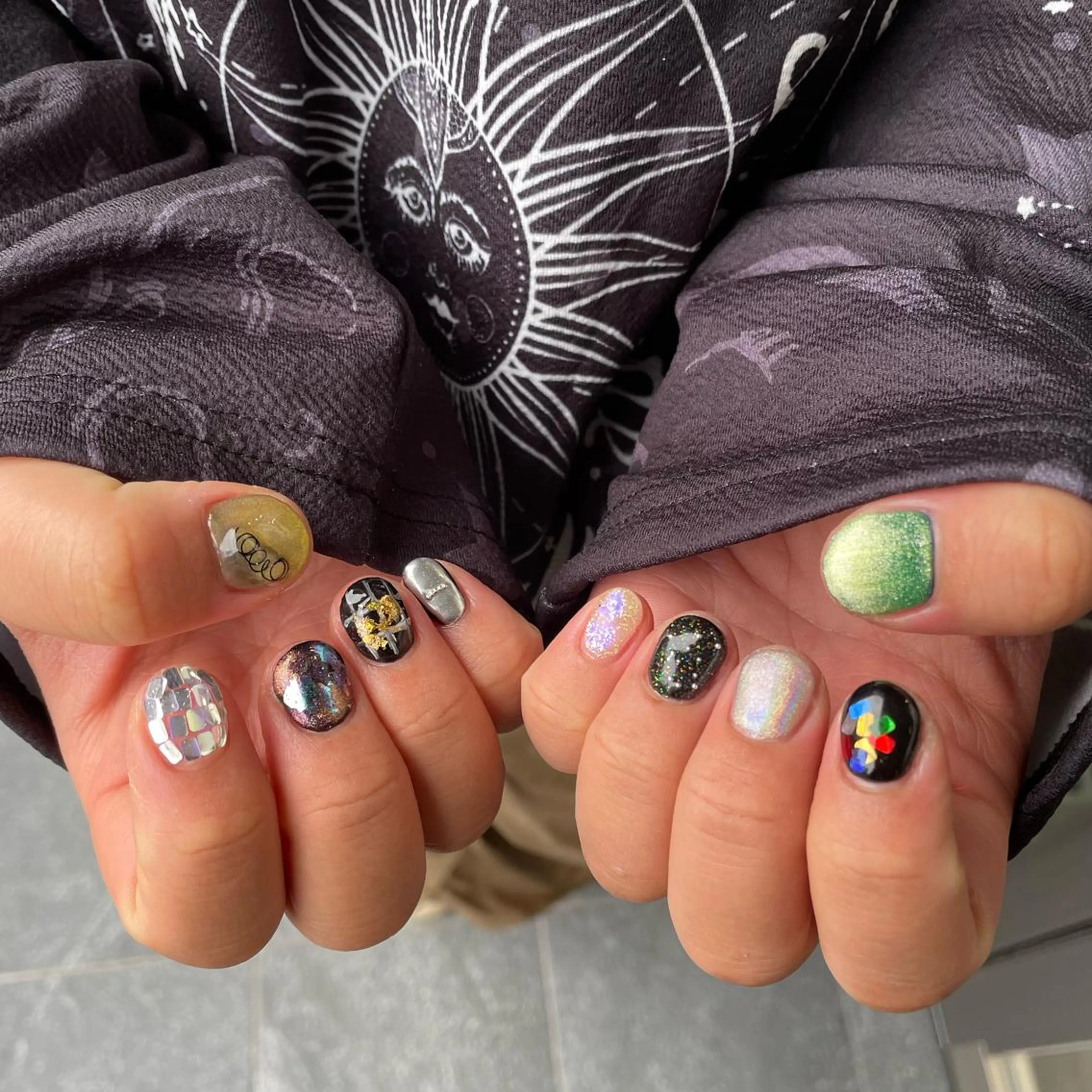 ネイル neouv所属・NEOUV NAILのネイルデザイン