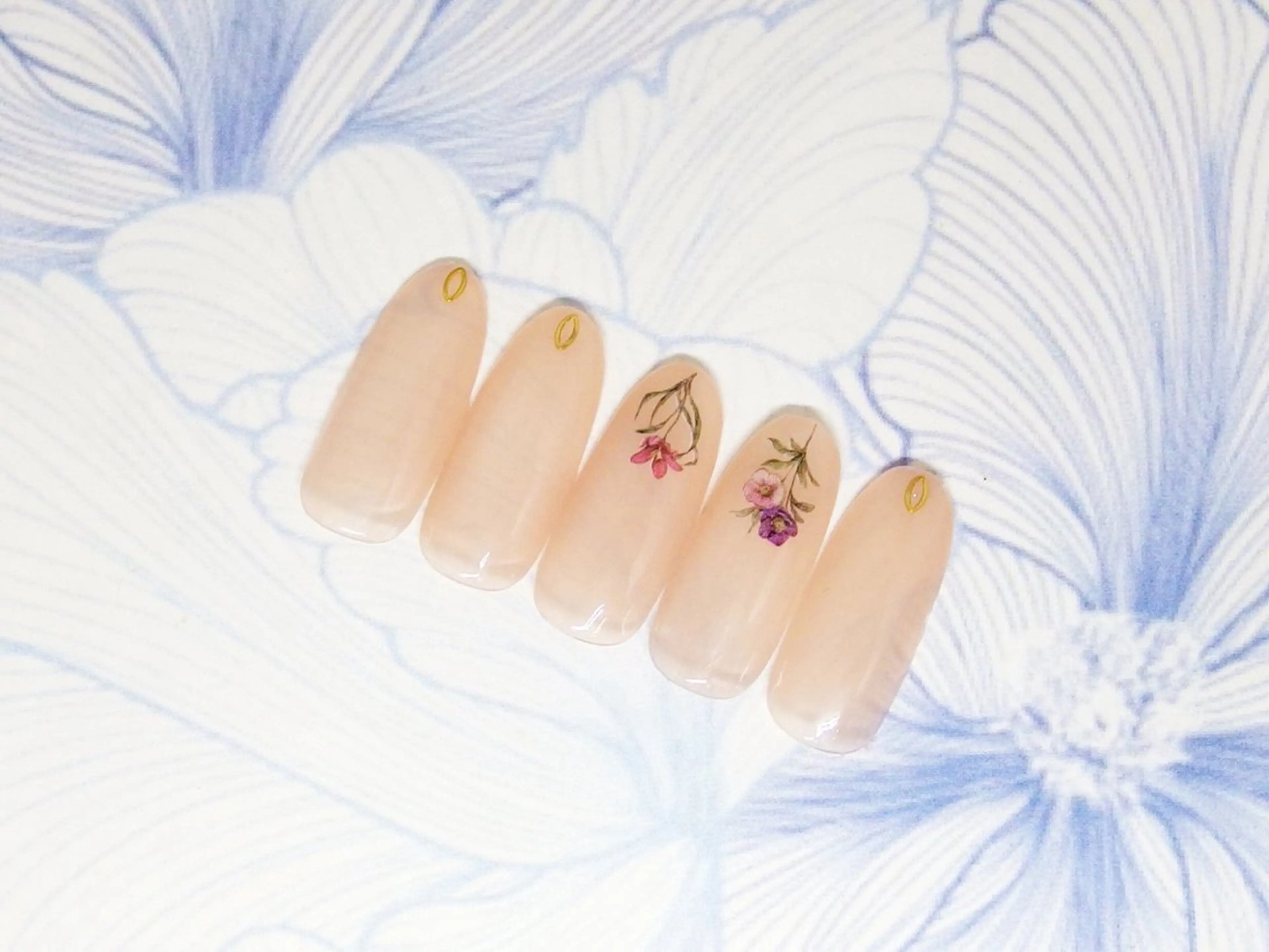 ネイル 持ち込み ハンドネイル ティーエヌ 金山駅東口店のネイルデザイン