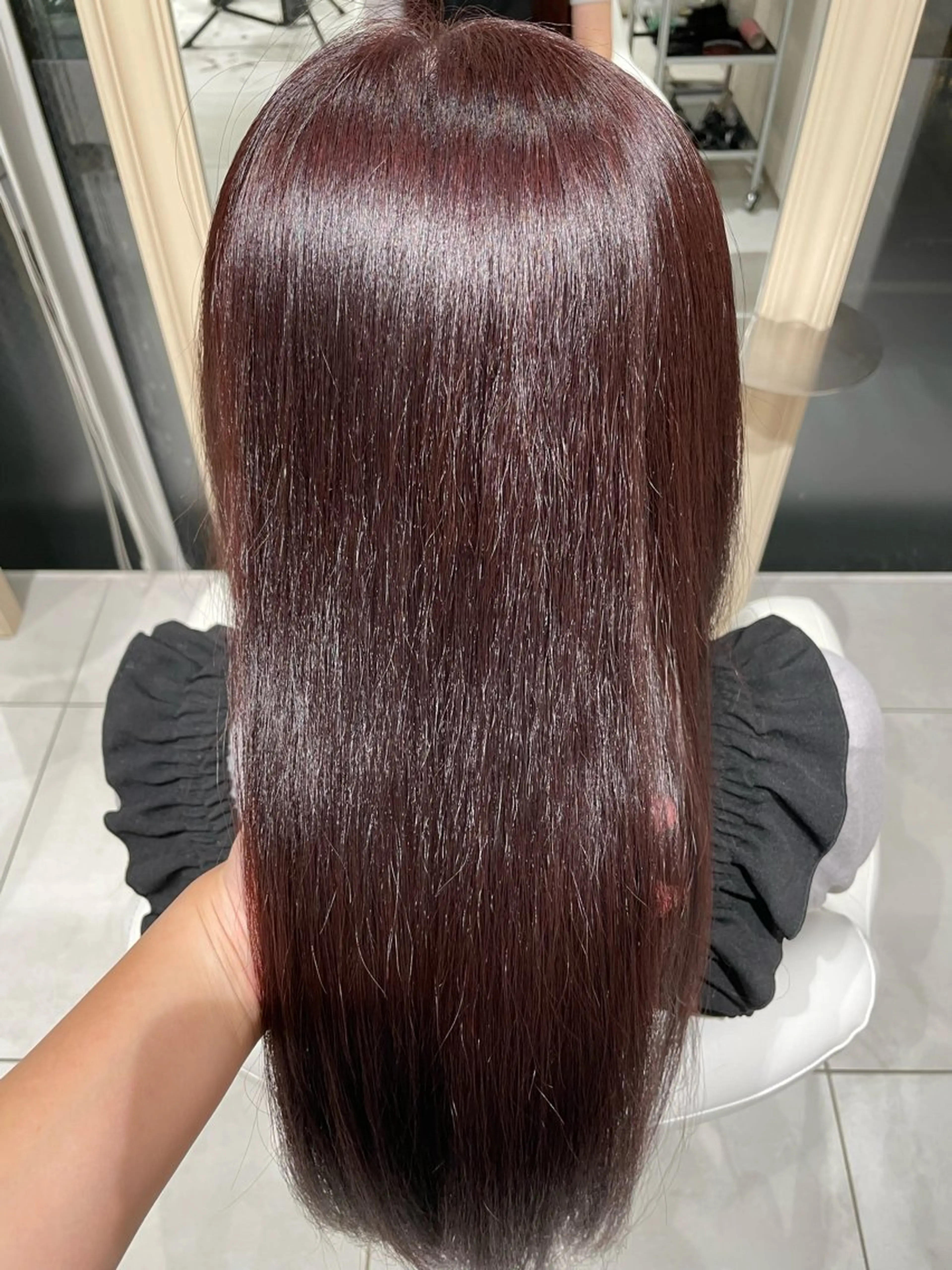 ロング カラー ヘアカラー 大畑 茉那のヘアスタイル