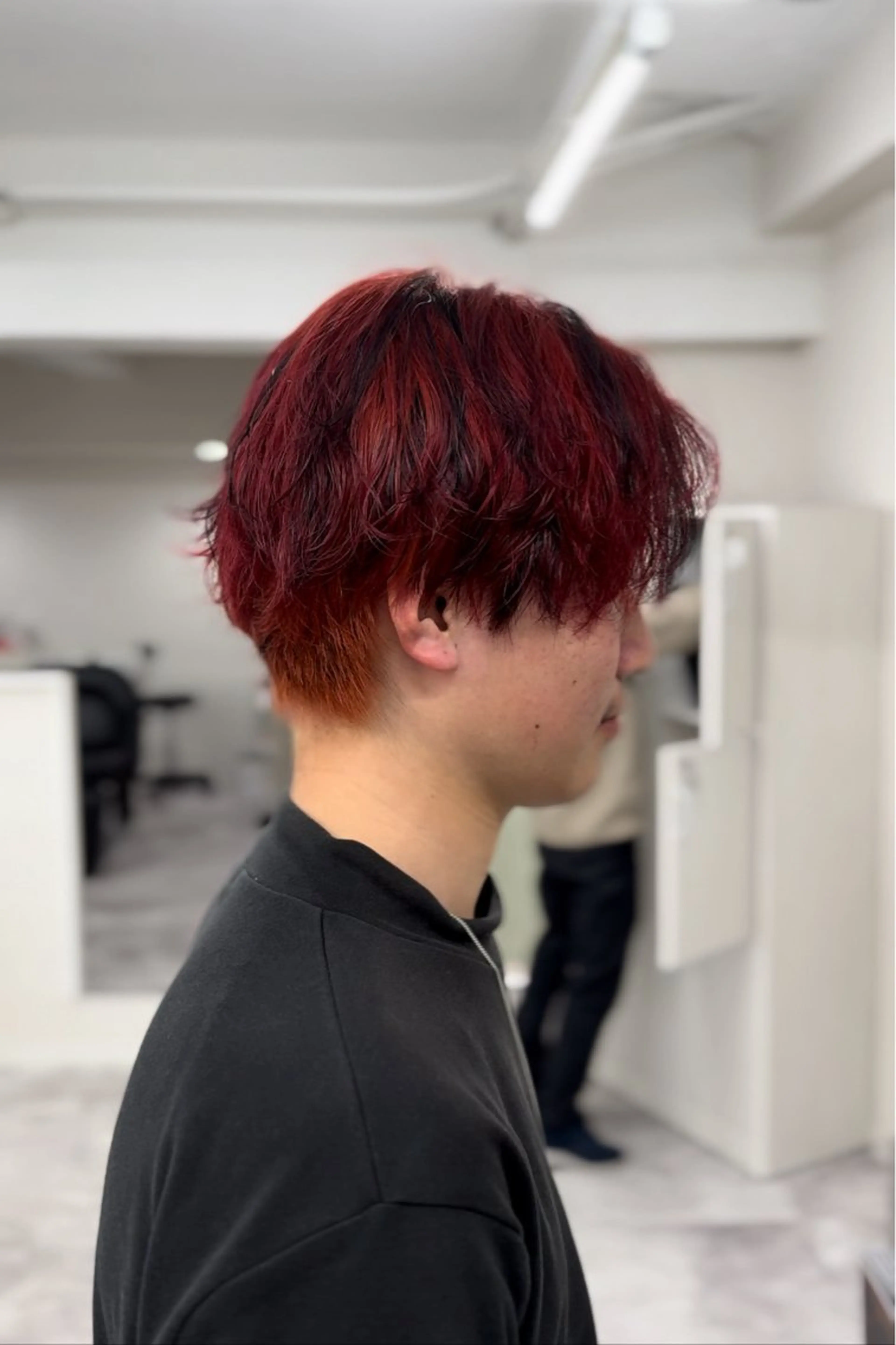 カラー ブリーチ デザインカラー PARK.なんば本店 ミルボンAujua認定サロン[パーク]所属・辻優太/韓国ヘア/メ ンズ/ダウンパーマのヘアスタイル