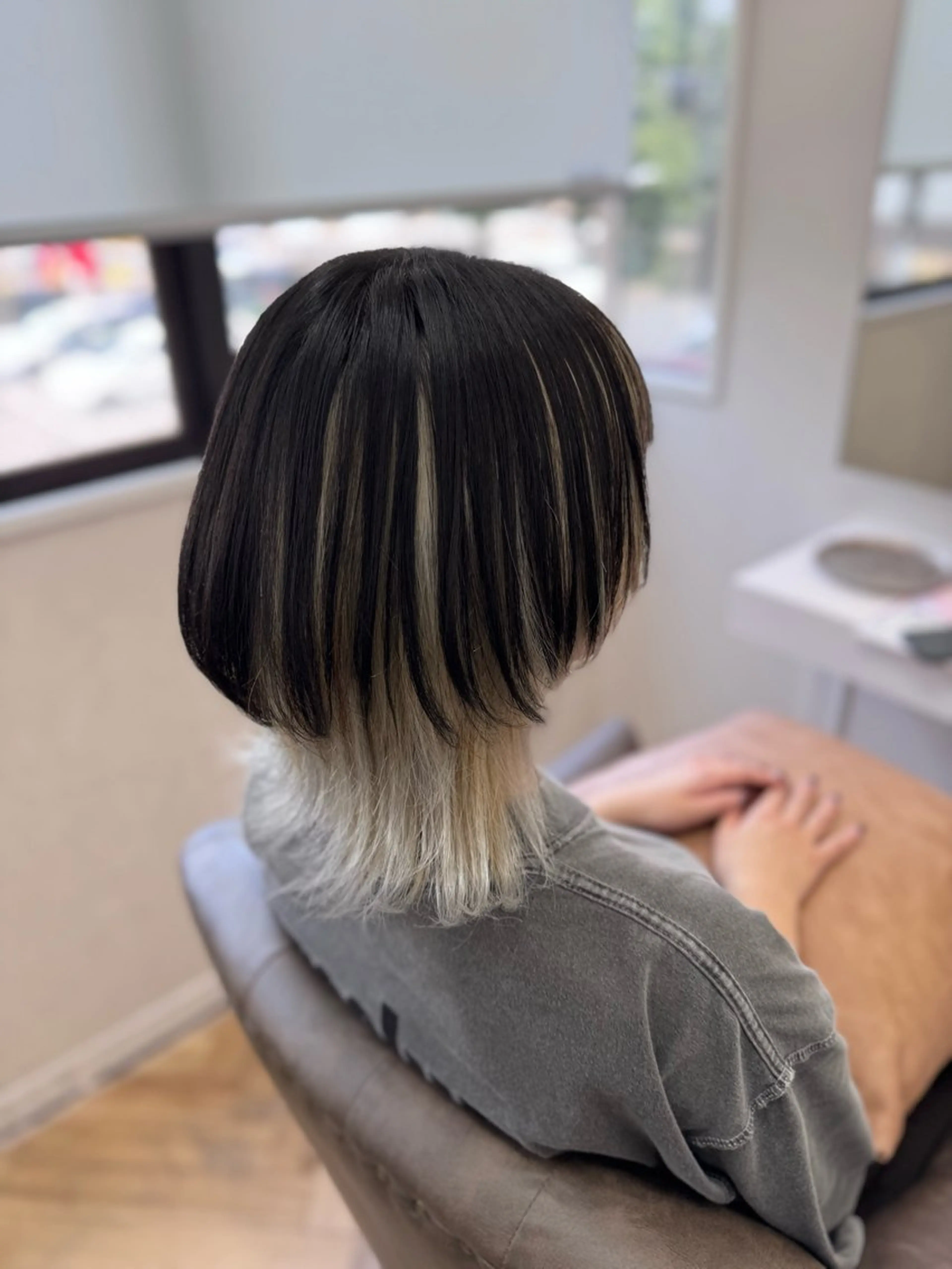 ミディアム 小林 光紗のヘアスタイル
