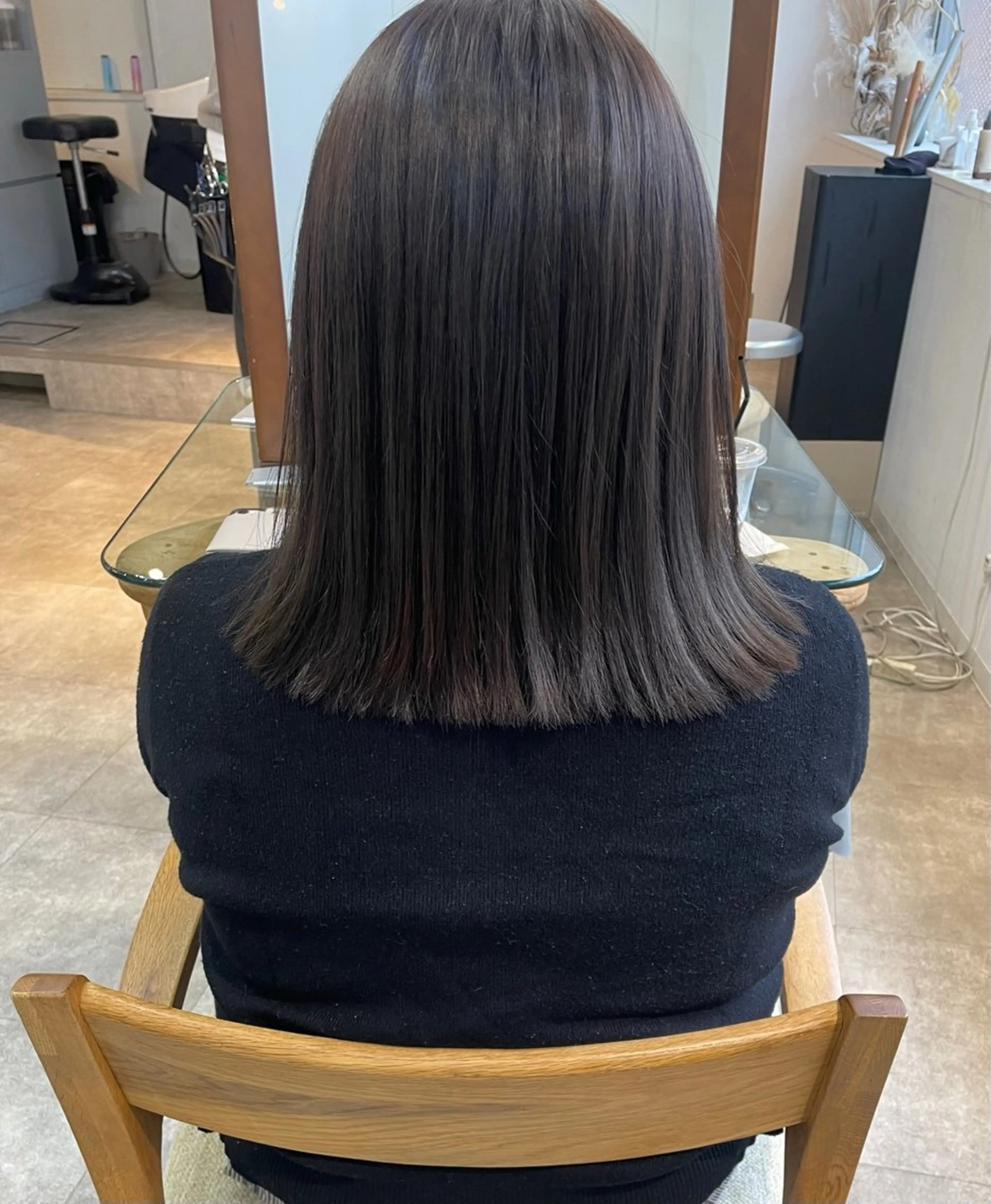 ミディアム 渥美 怜子のヘアスタイル