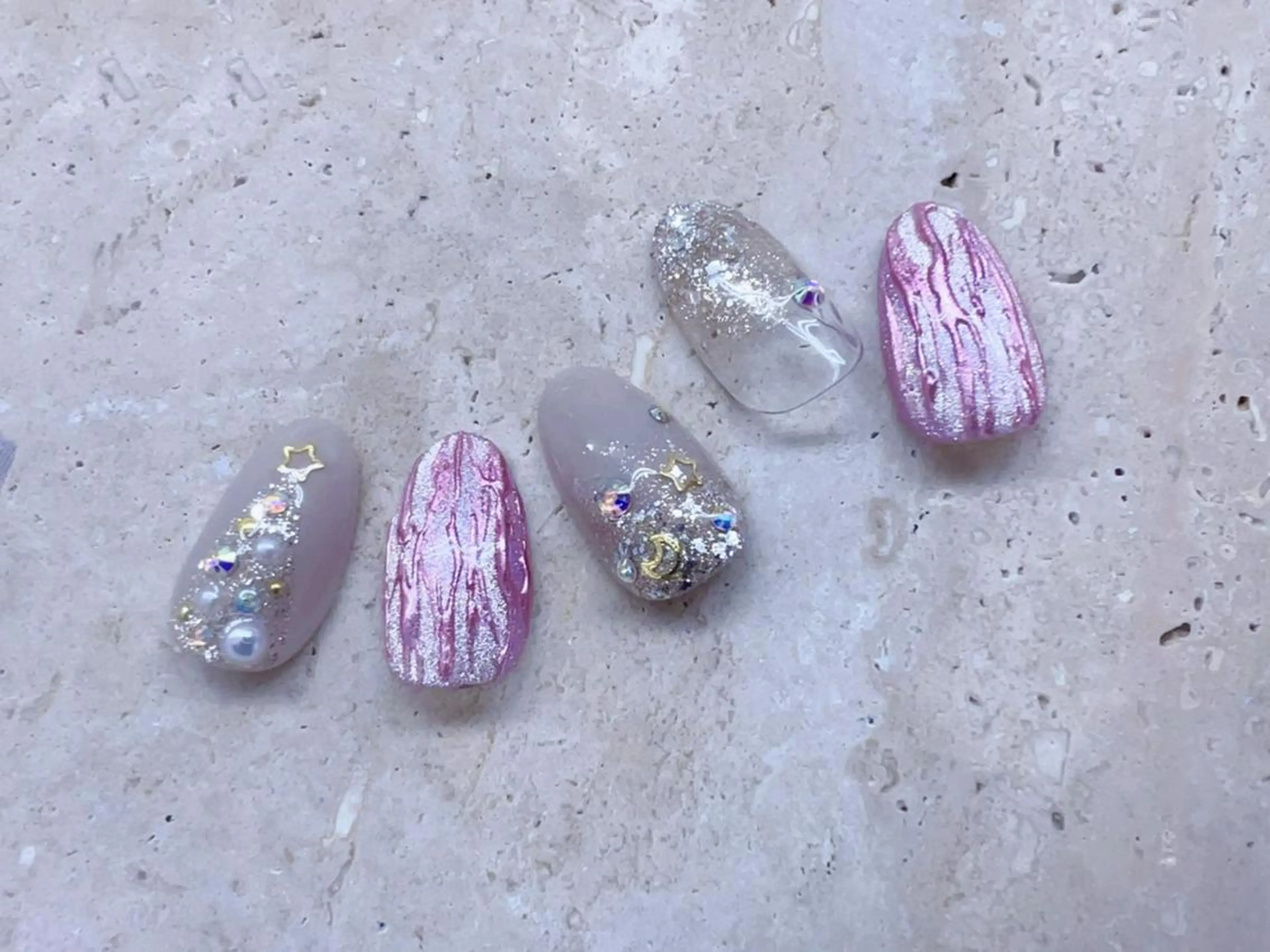 ネイル VIVIAN リサのネイルデザイン