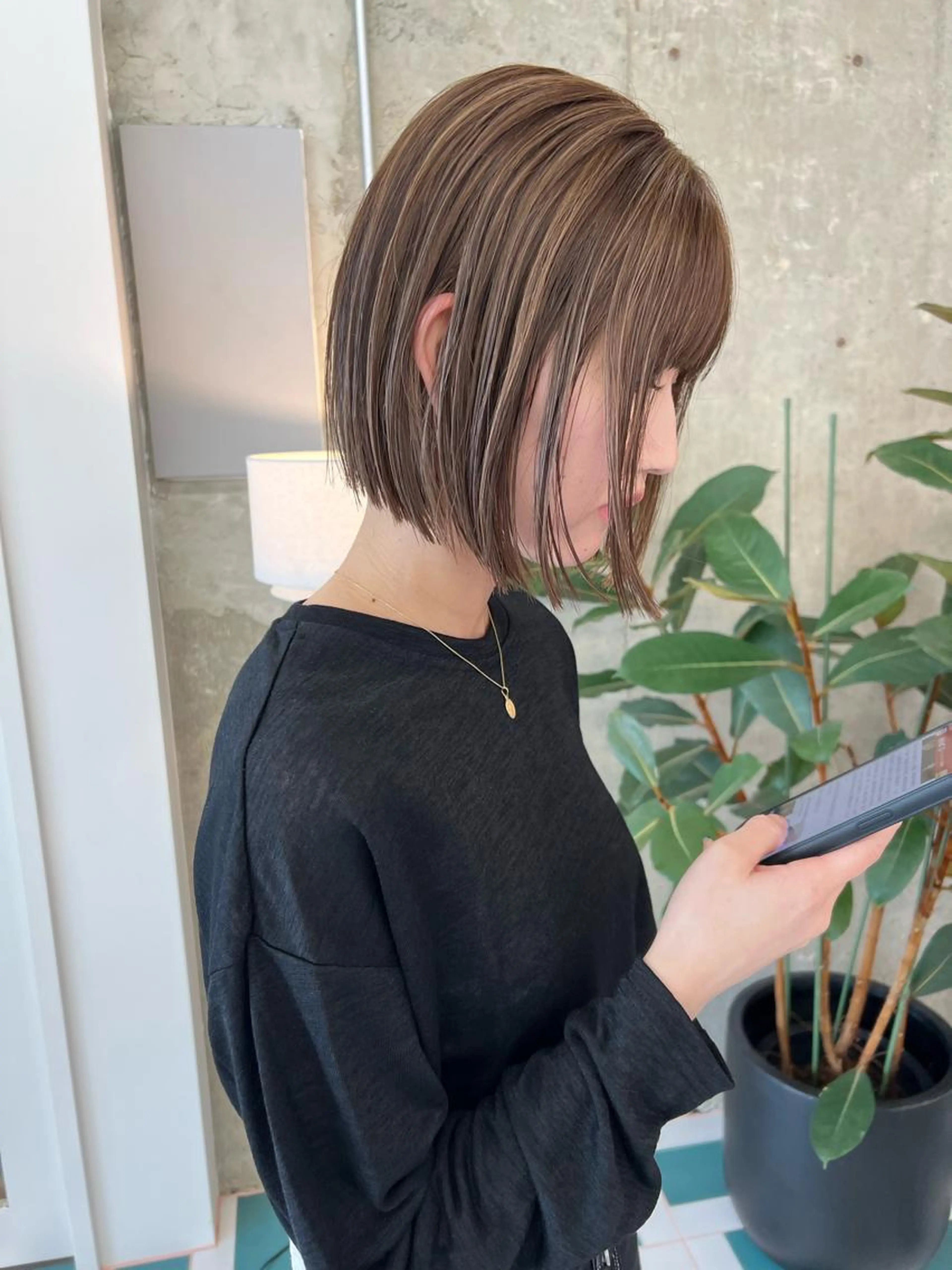 切りっぱなしカットカラーハイライト✨鎖骨上限定です！の写真