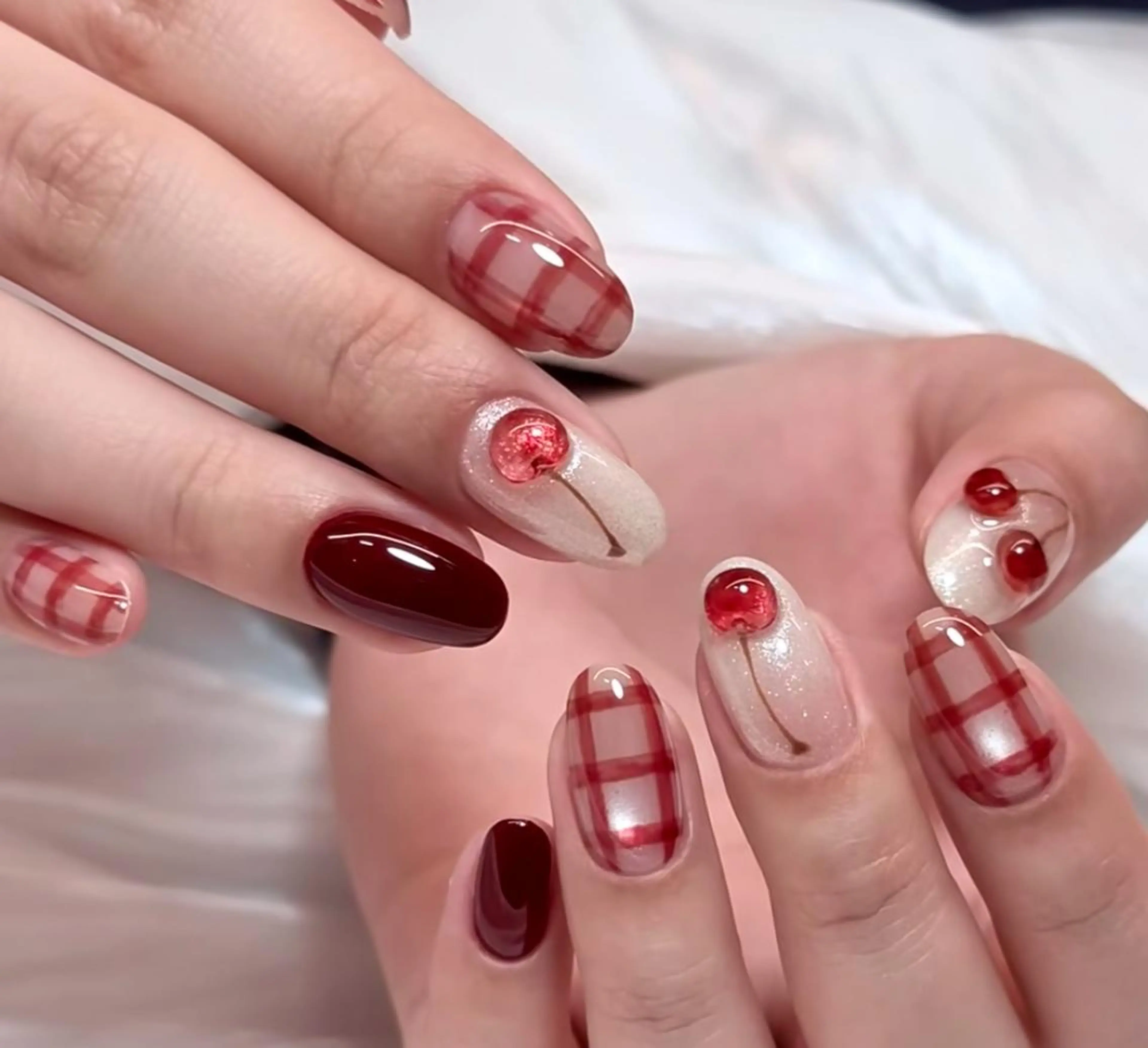 ネイル ハンドネイル 🎀 KiKi_nailのネイルデザイン