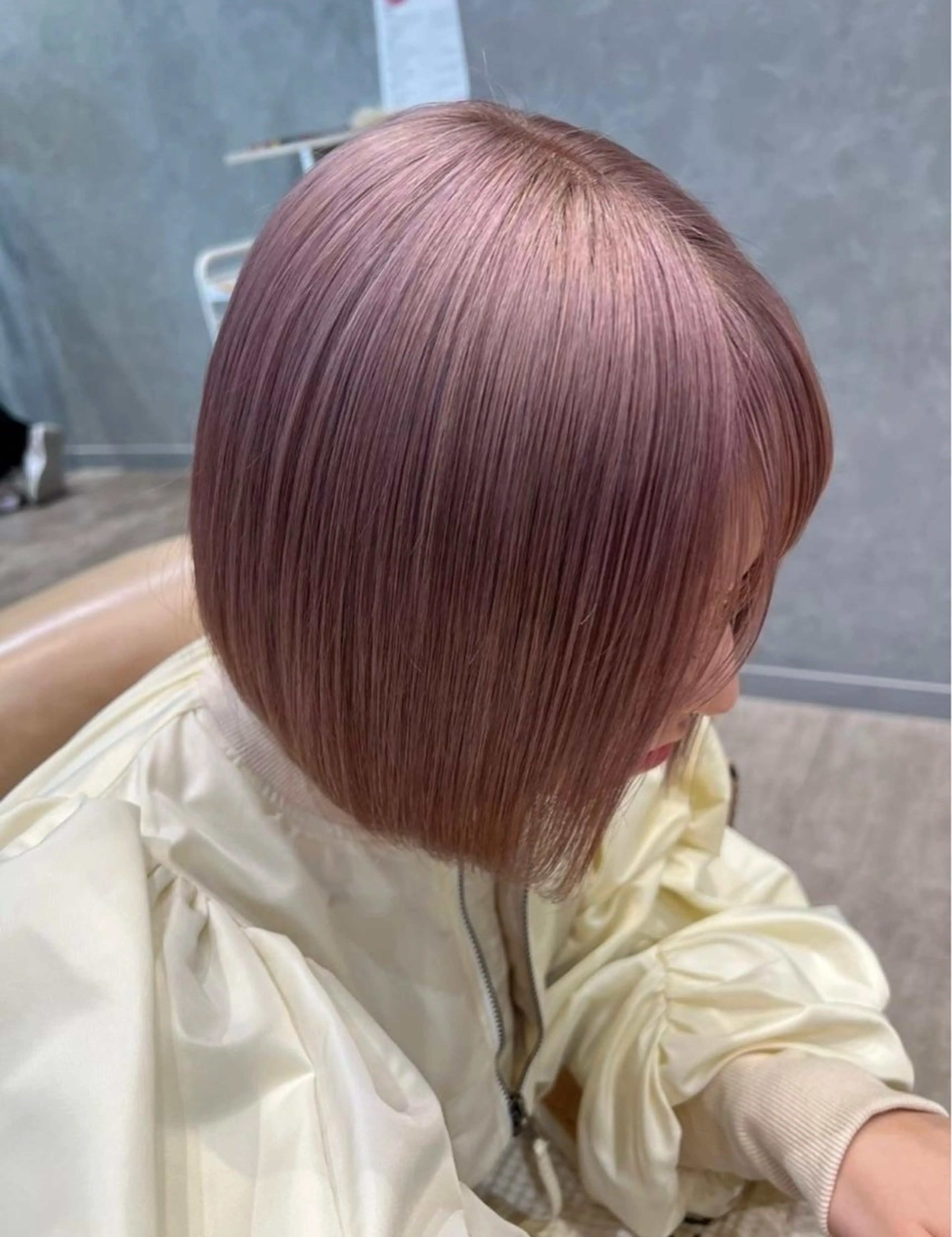 ミディアム 韓国×艶ハイトーンが ✨絶対可愛い✨七夏海のヘアスタイル