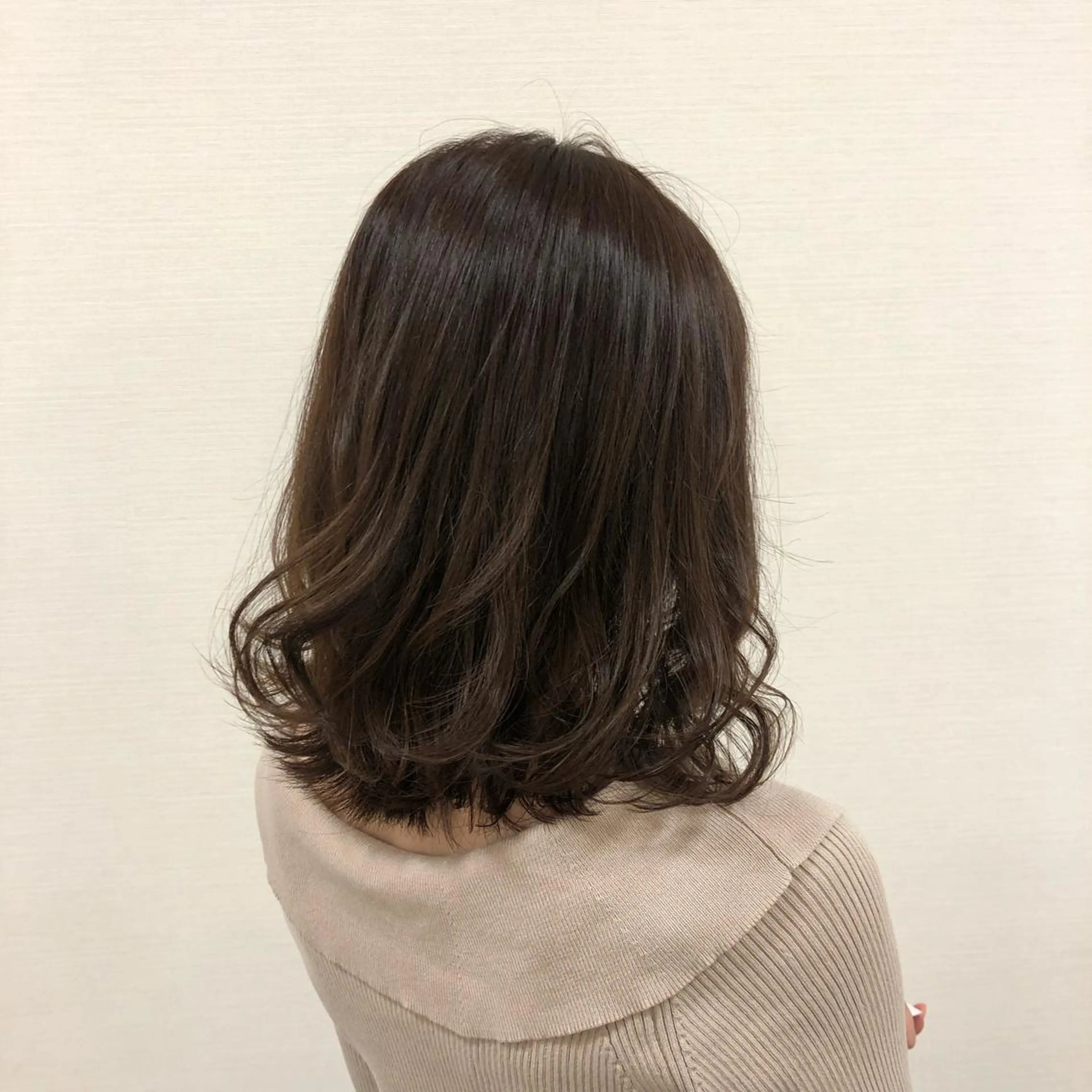 ミディアム カラー 椿森 美瑠紅の眉毛・アイブロウイメージ