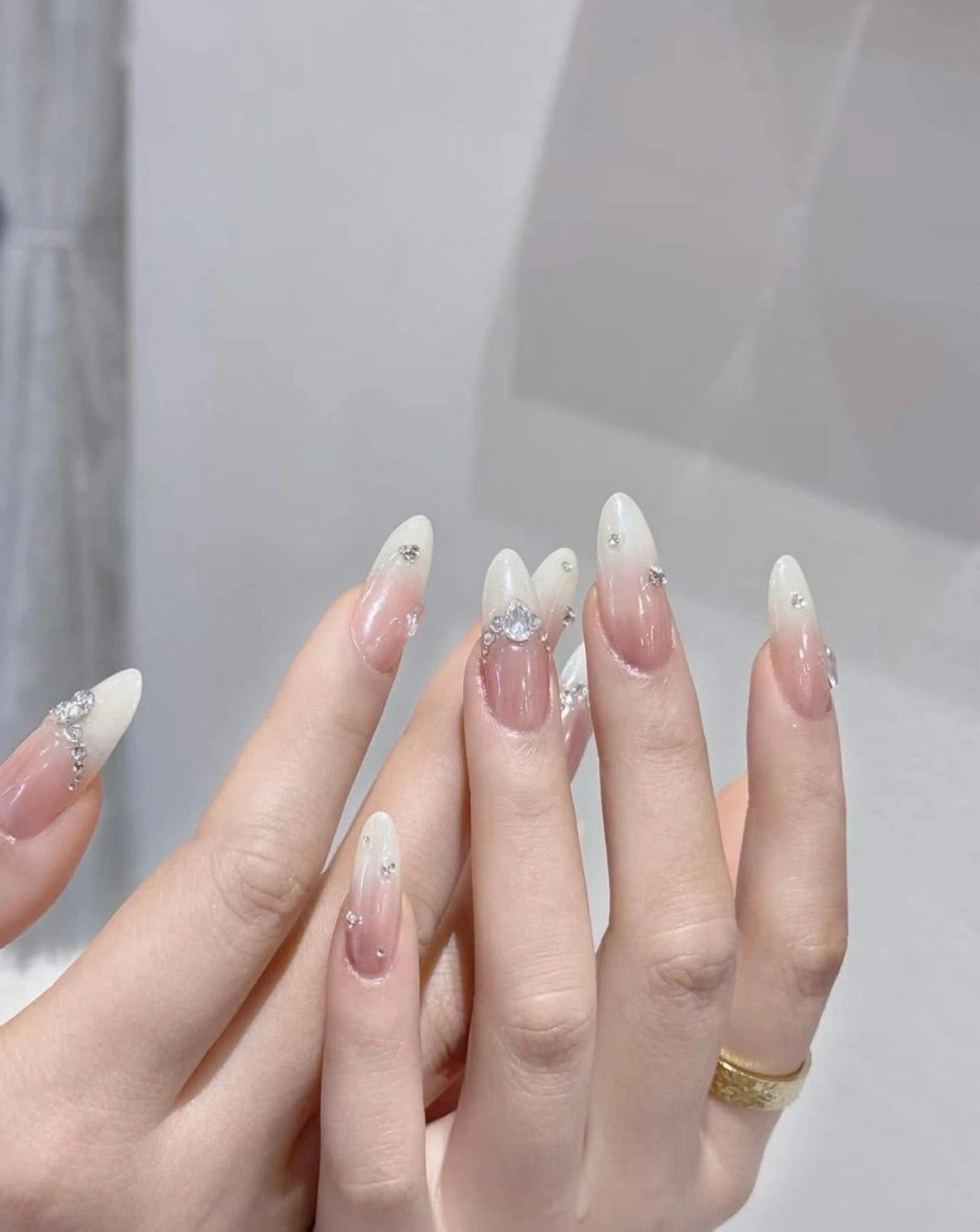 ネイル ハンドネイル ハンドケア いちご chan novaのネイルデザイン