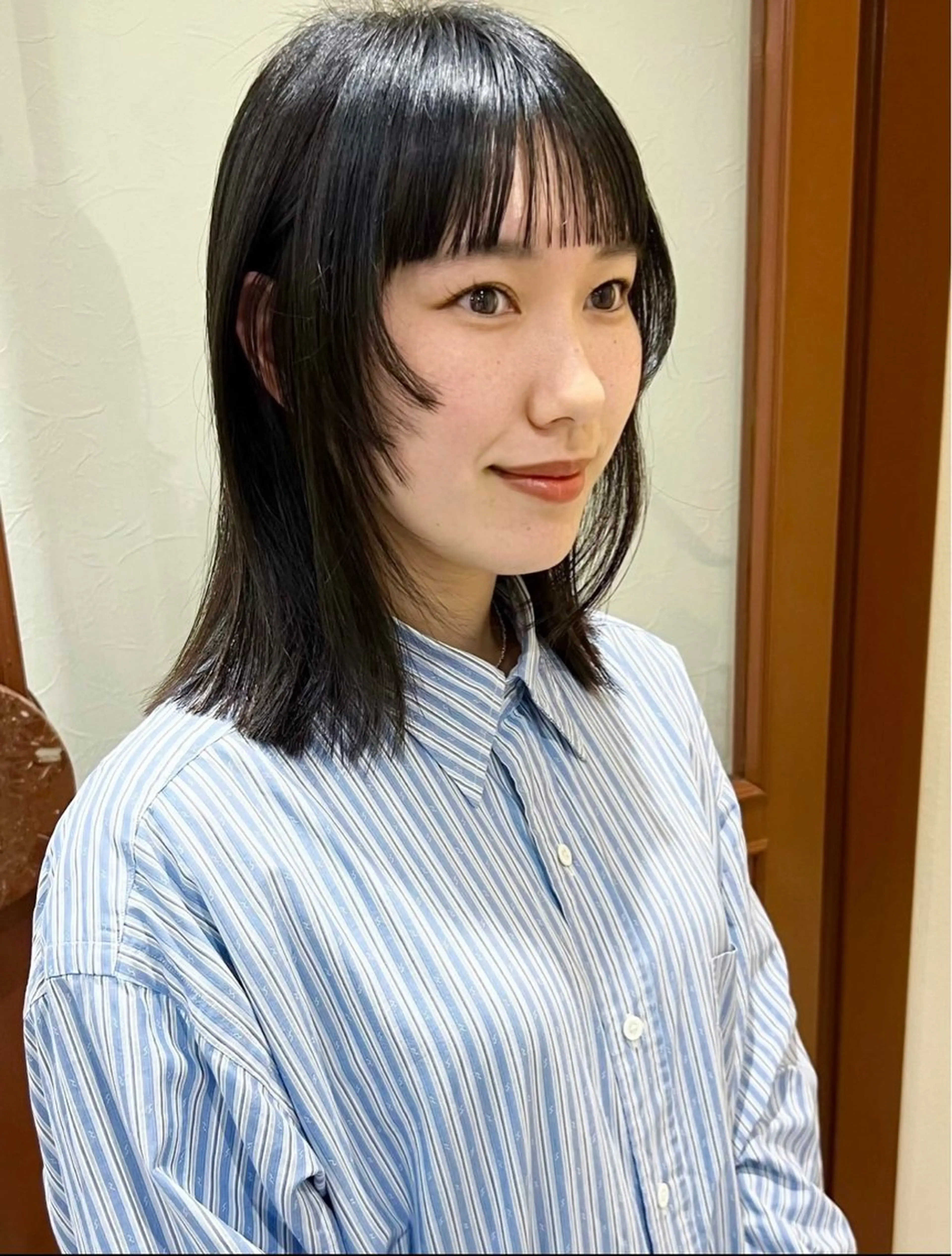 ミディアム ミディアムレイヤー 顔まわりレイヤー レイヤーカット ヘアカラー Kasumi /伏見 /髪質改善/ロングのヘアスタイル