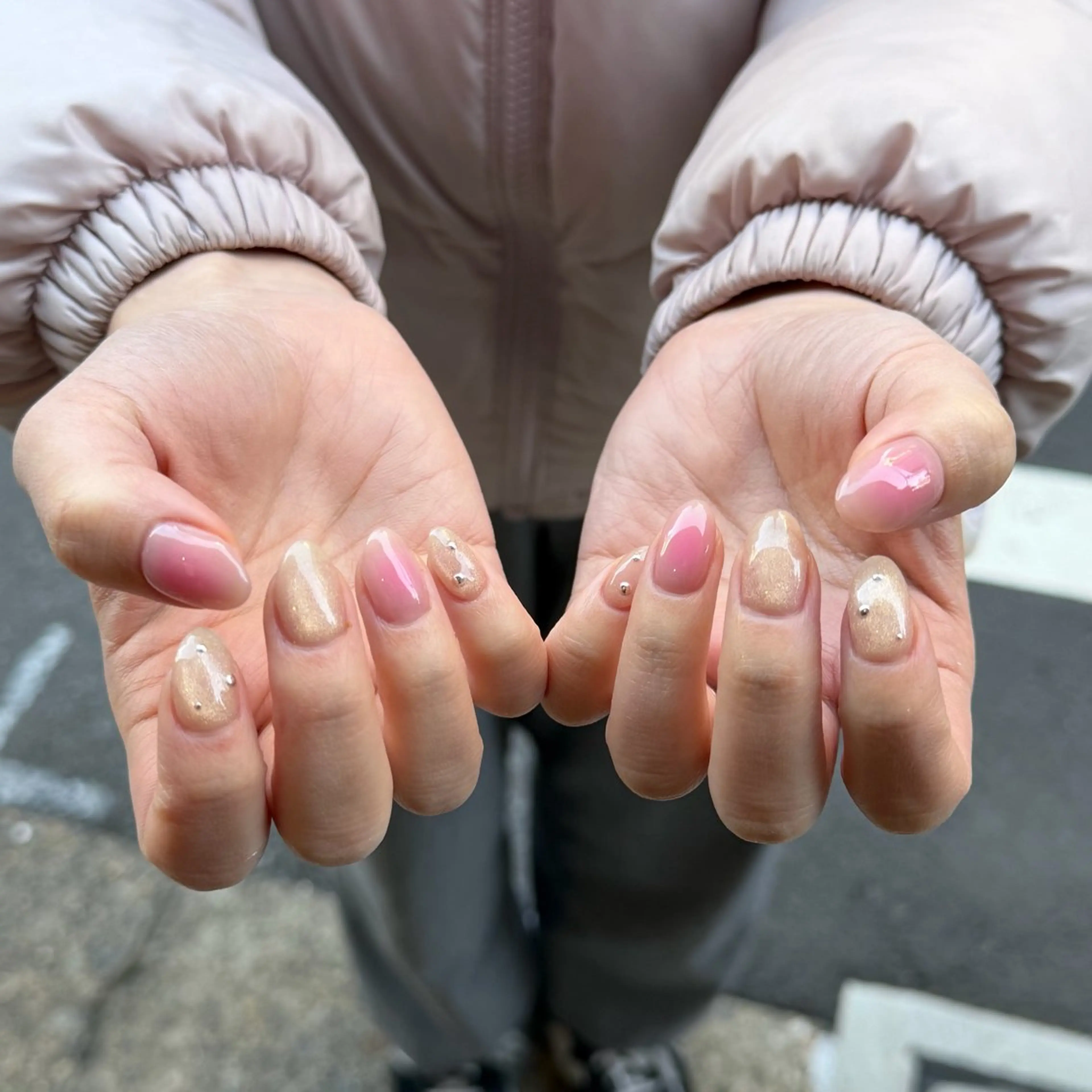 ネイル ハンドネイル 𝐫𝐚𝐢 𝐧𝐚𝐢𝐥の眉毛・アイブロウイメージ