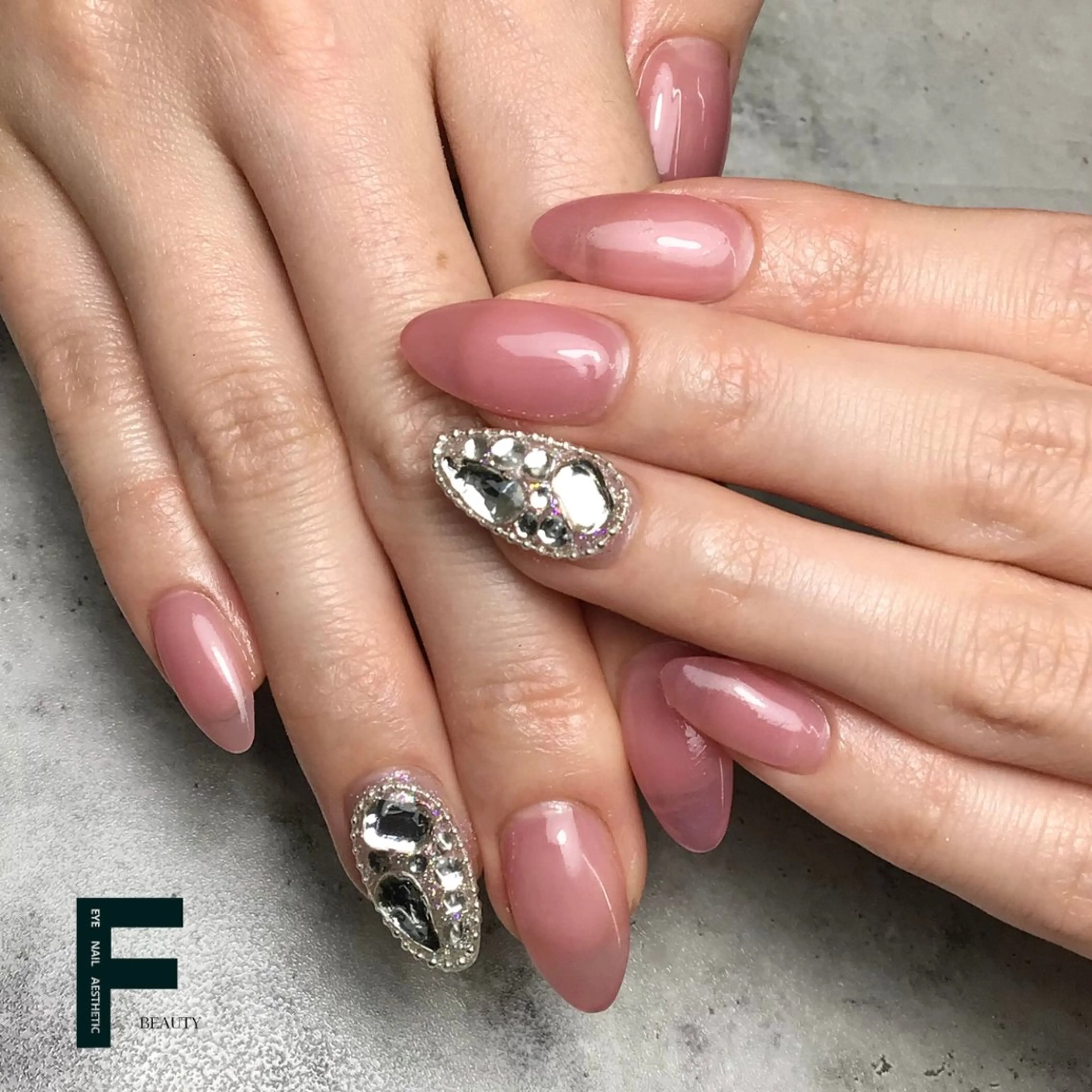 ネイル Eye& NailDayのネイルデザイン