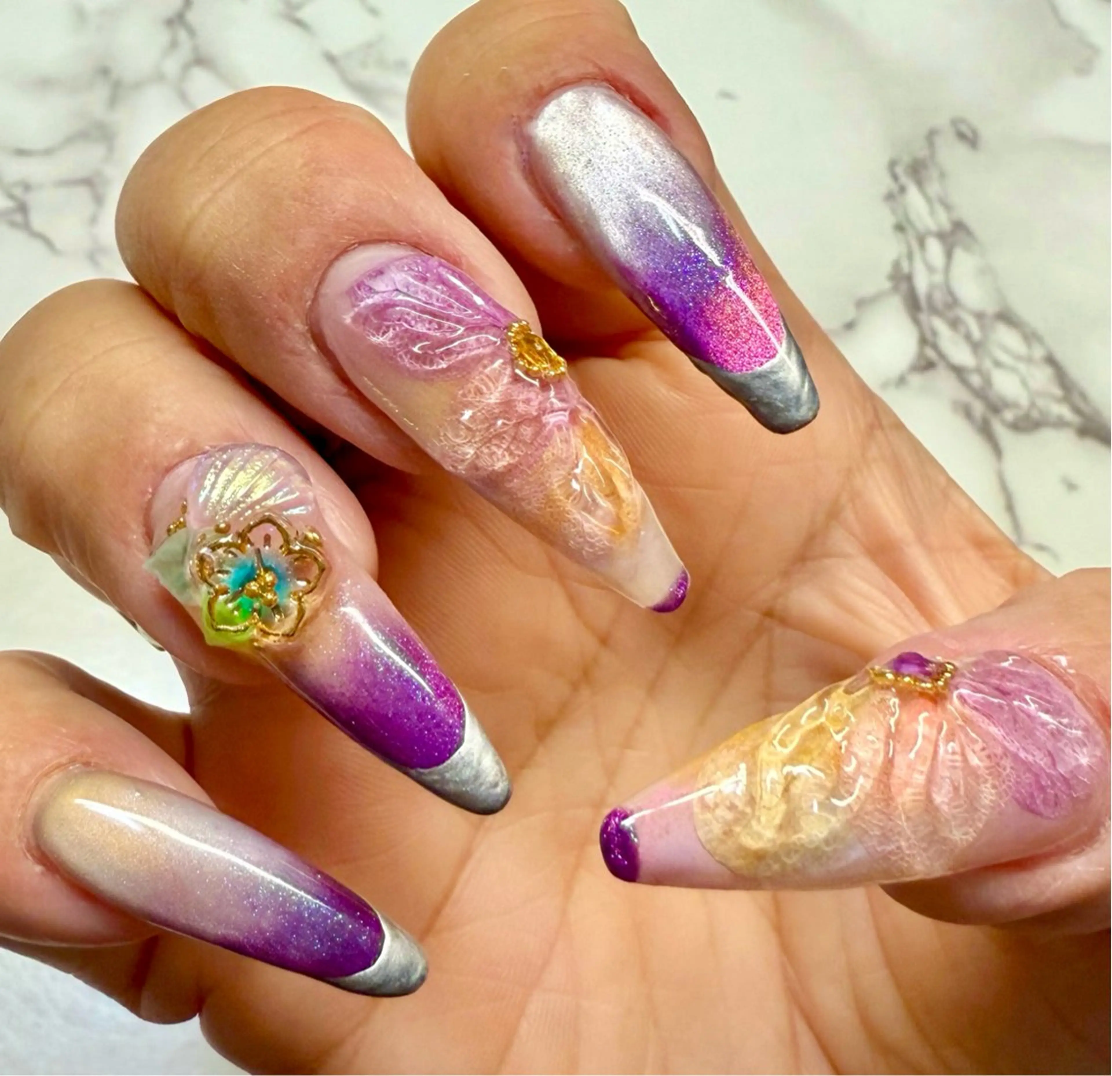 ネイル アニマル柄 アートネイル チークネイル フレンチネイル 氷ネイル・うるうるネイル M.N_ nailのネイルデザイン