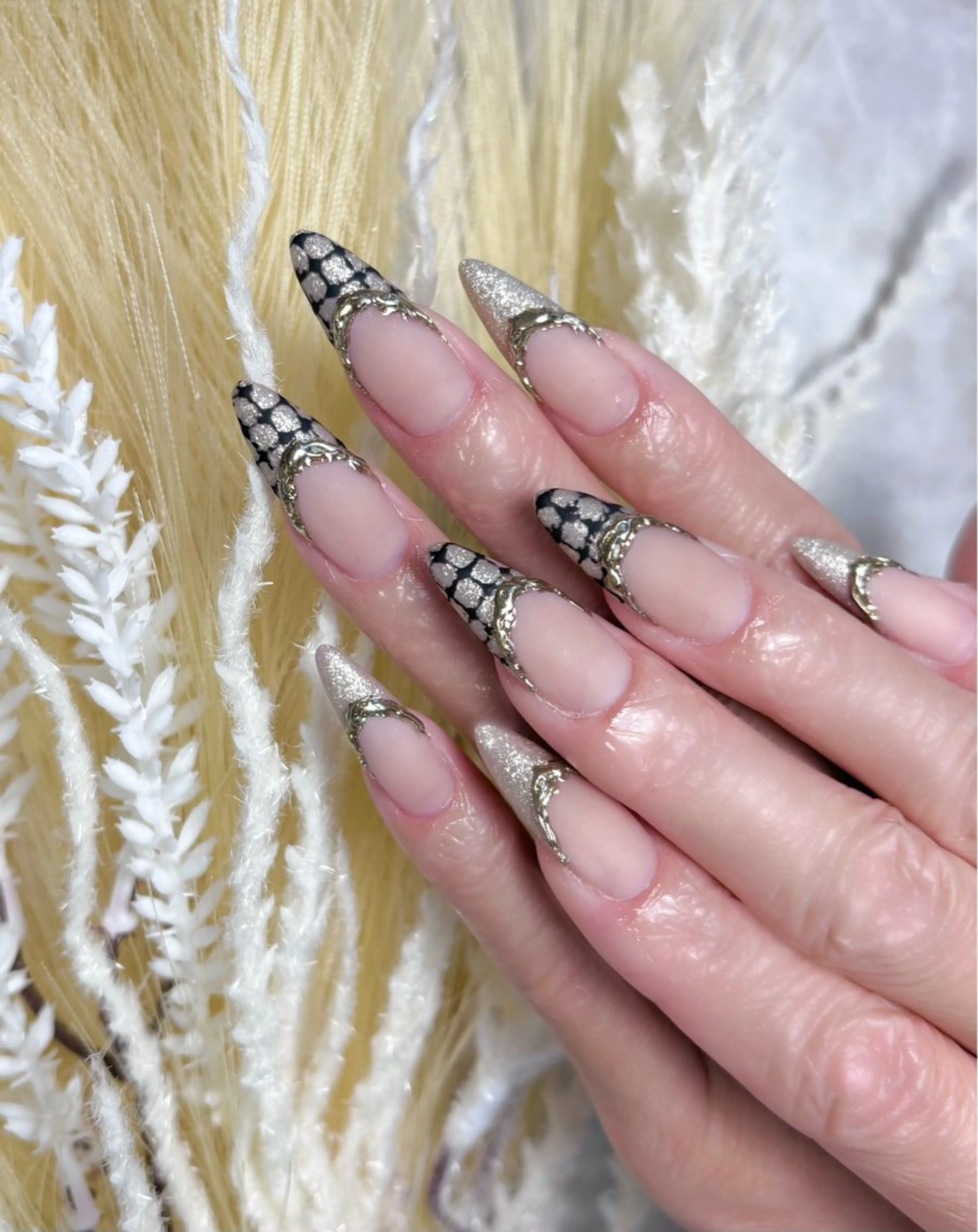 ネイル ロングネイル マットネイル ミラーネイル スカルプネイル ハンドネイル Nailsalon E's cafeのネイルデザイン