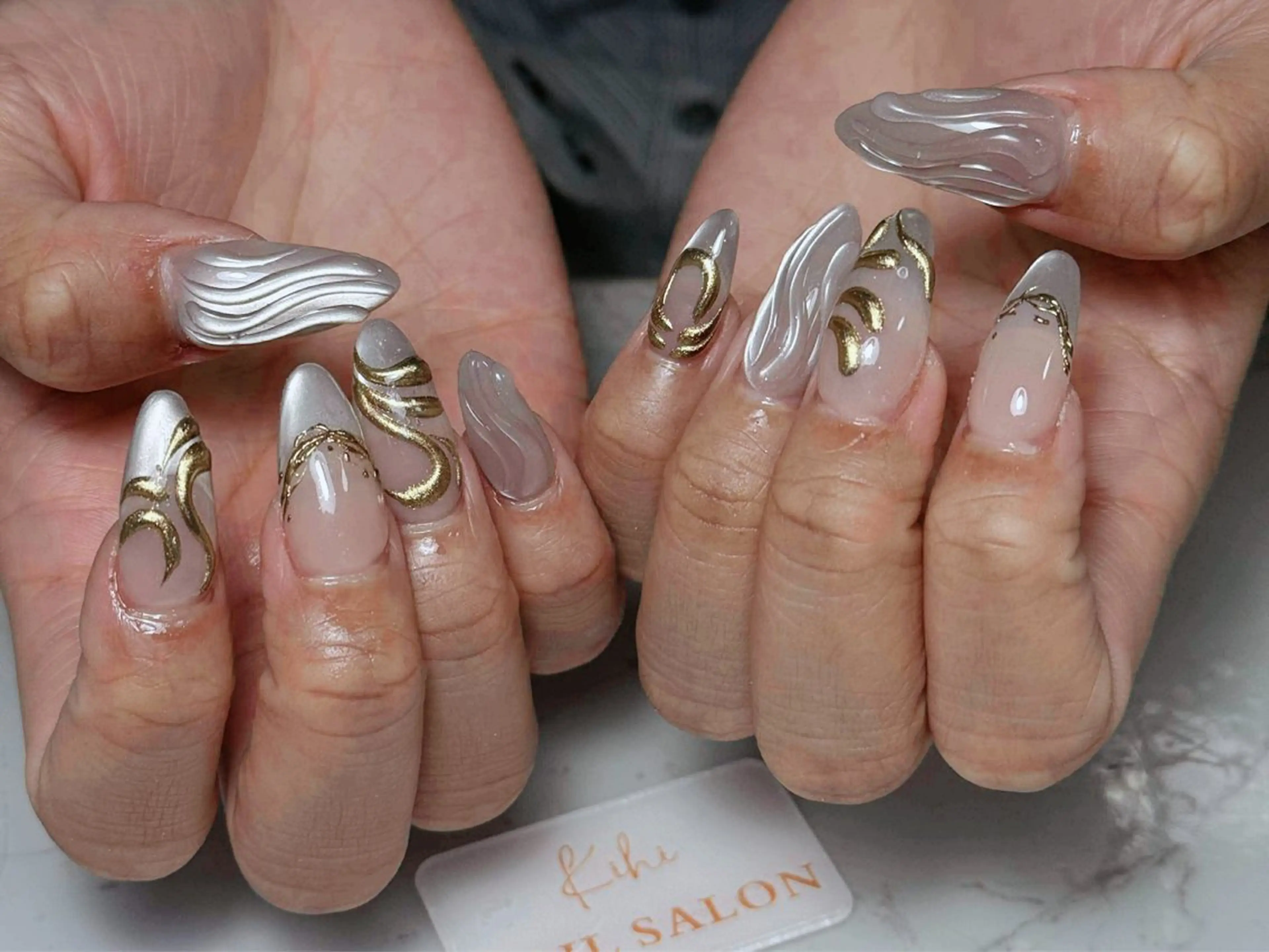 ネイル アートネイル フレンチネイル ジェルネイル グラデーション 韓国ネイル ハンドネイル ハンドケア さくら💮💮 【オフ無料】のネイルデザイン