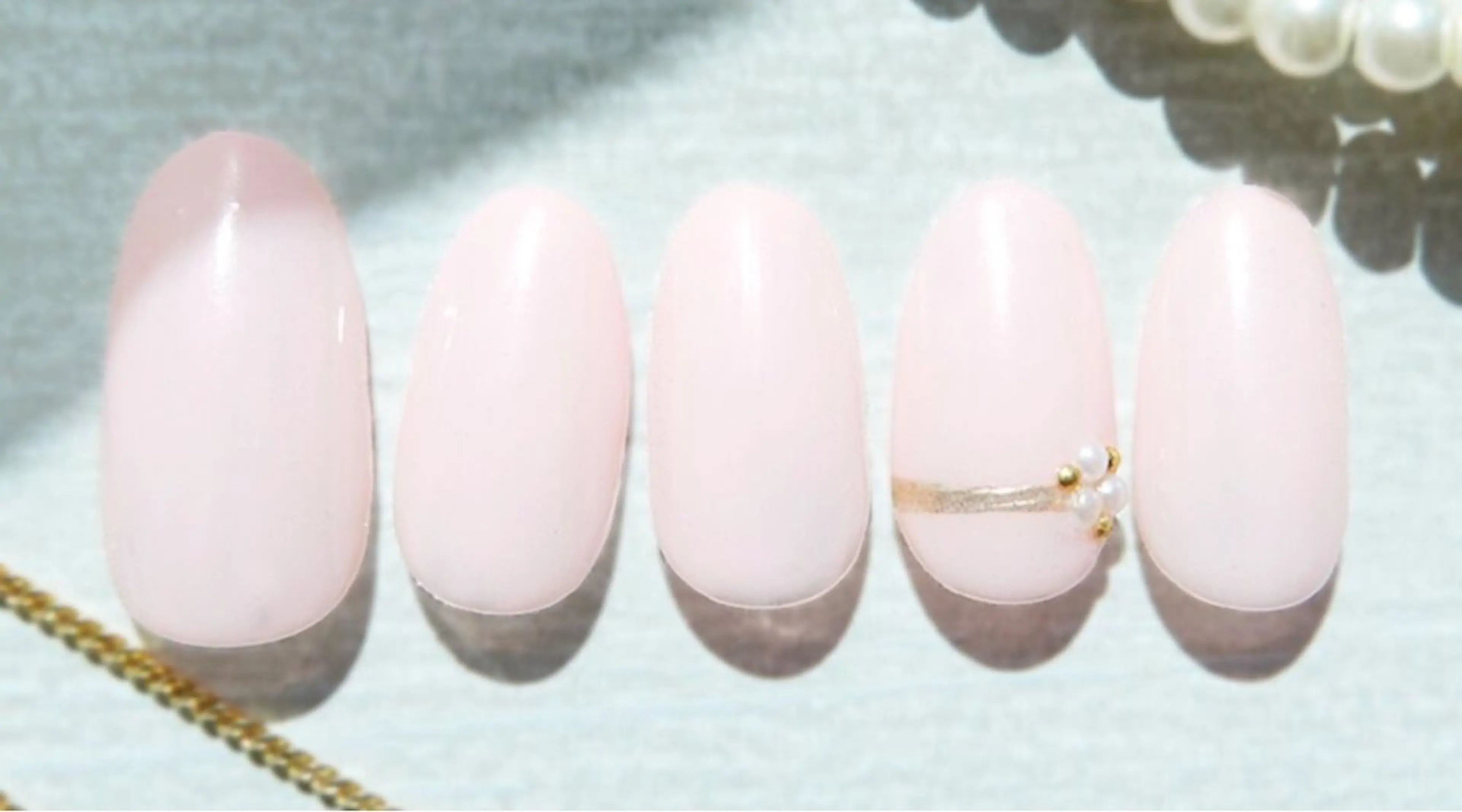 ネイル アートネイル PLUSNAIL池袋店所属・プラスネイル 池袋西口のネイルデザイン