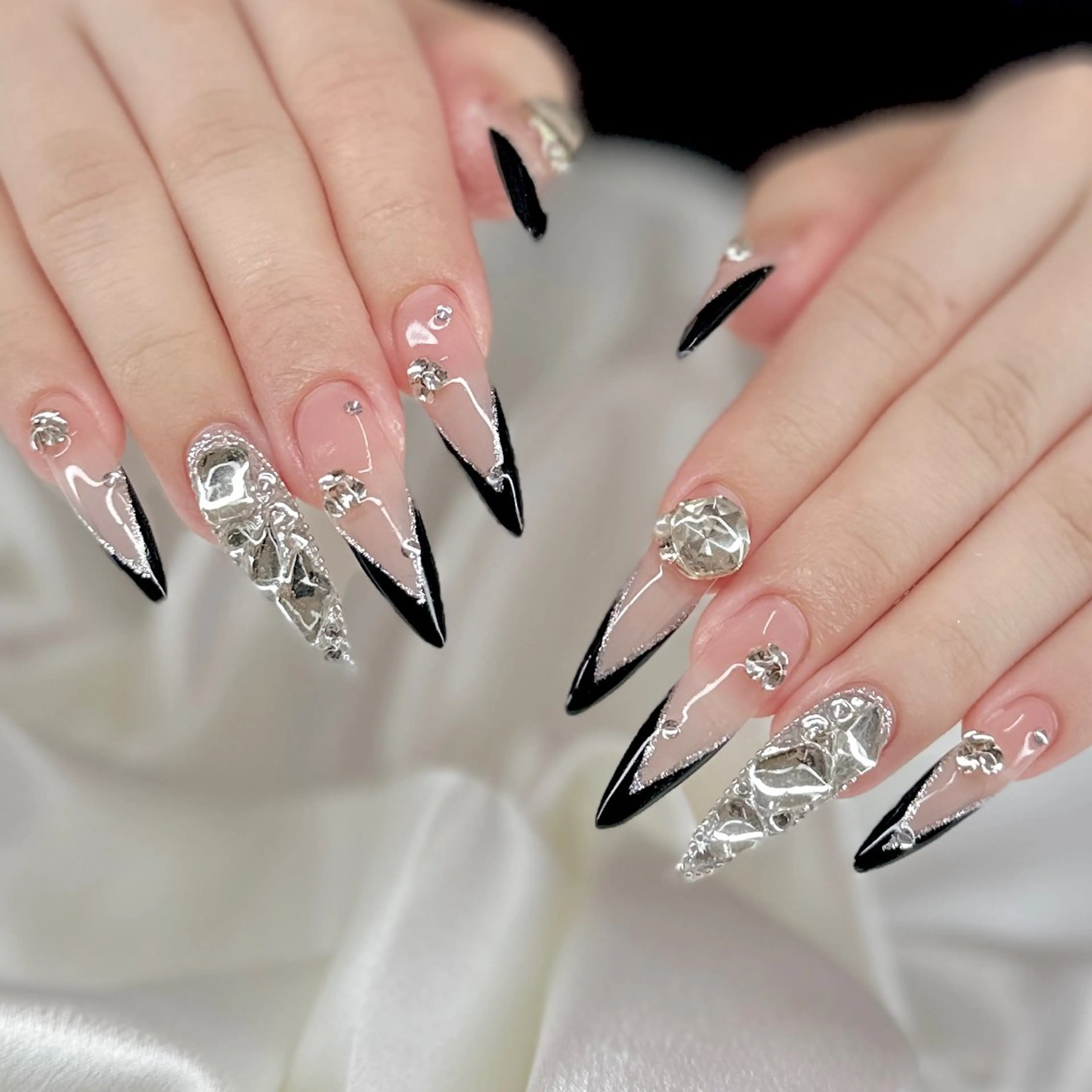 ネイル 長さ出し フレンチネイル ロングネイル ハンドネイル RIKAKO🫧 矢場町/栄/名古屋のネイルデザイン