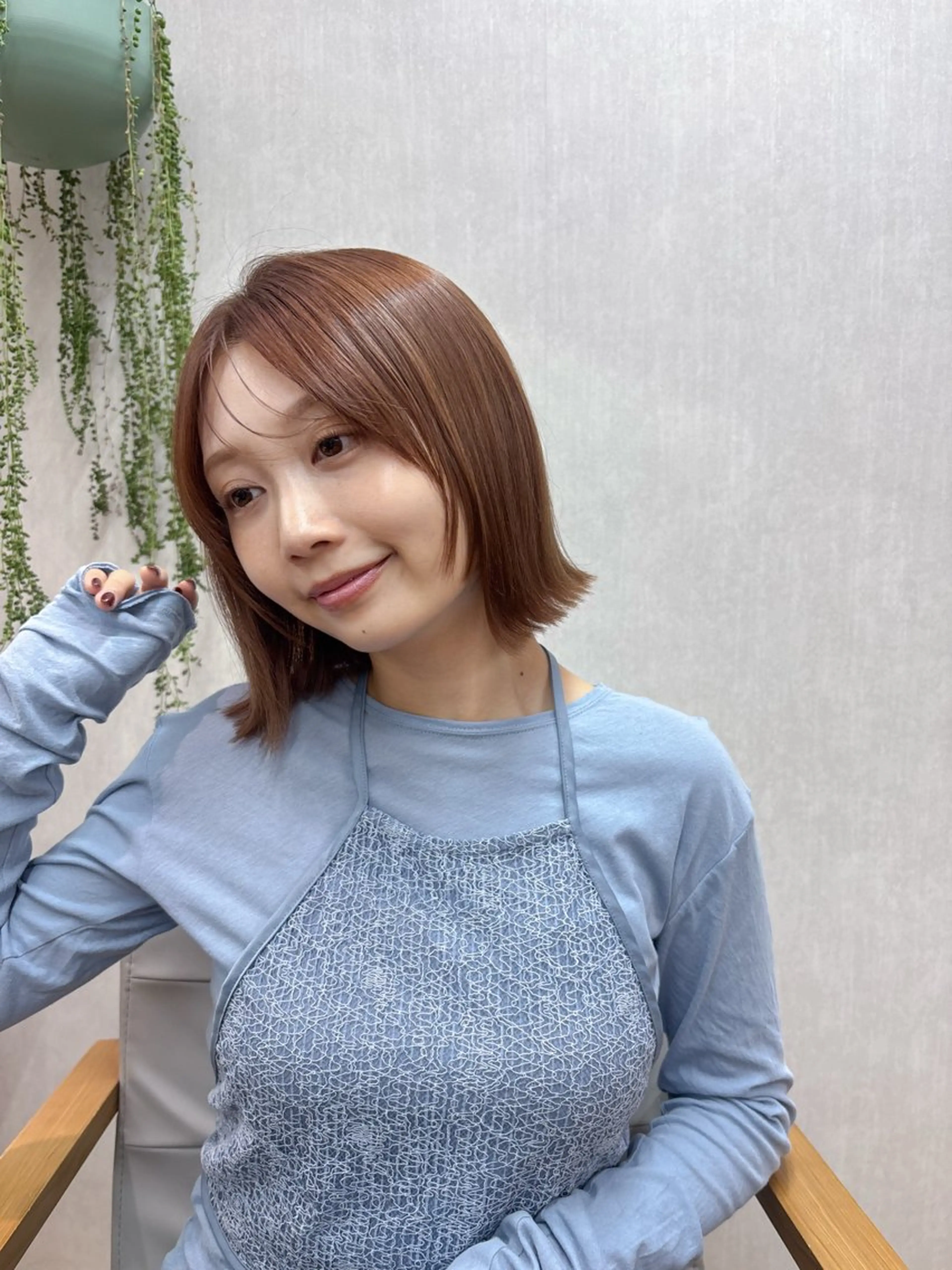 ミディアム ボブレイヤー ボブ 顔まわりレイヤー 顔周りカット レイヤーカット カット ボブ/ミディアム 親しみやすさ/さくらのヘアスタイル