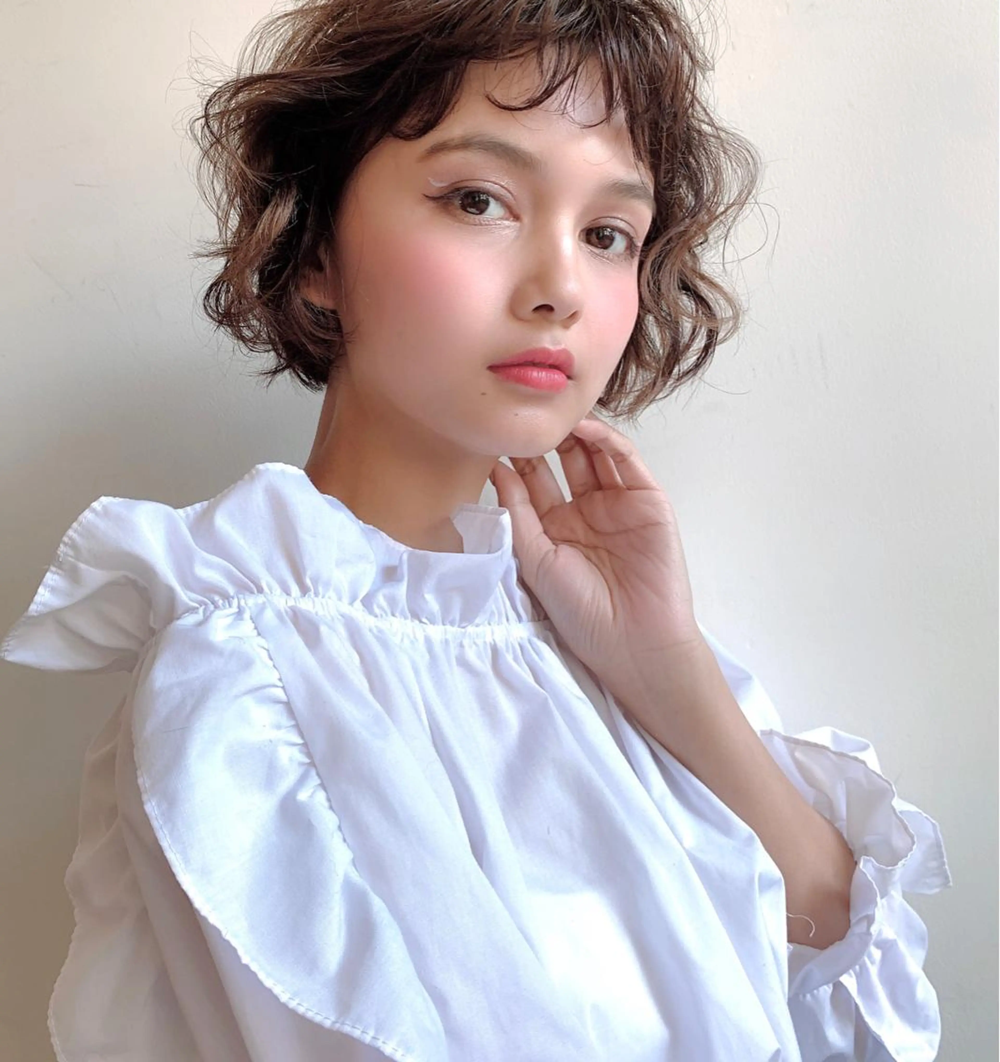 ショート カラー パーマ JYUNESU表参道所属・韓国ヘア🇰🇷🎀 透明感カラーのヘアスタイル