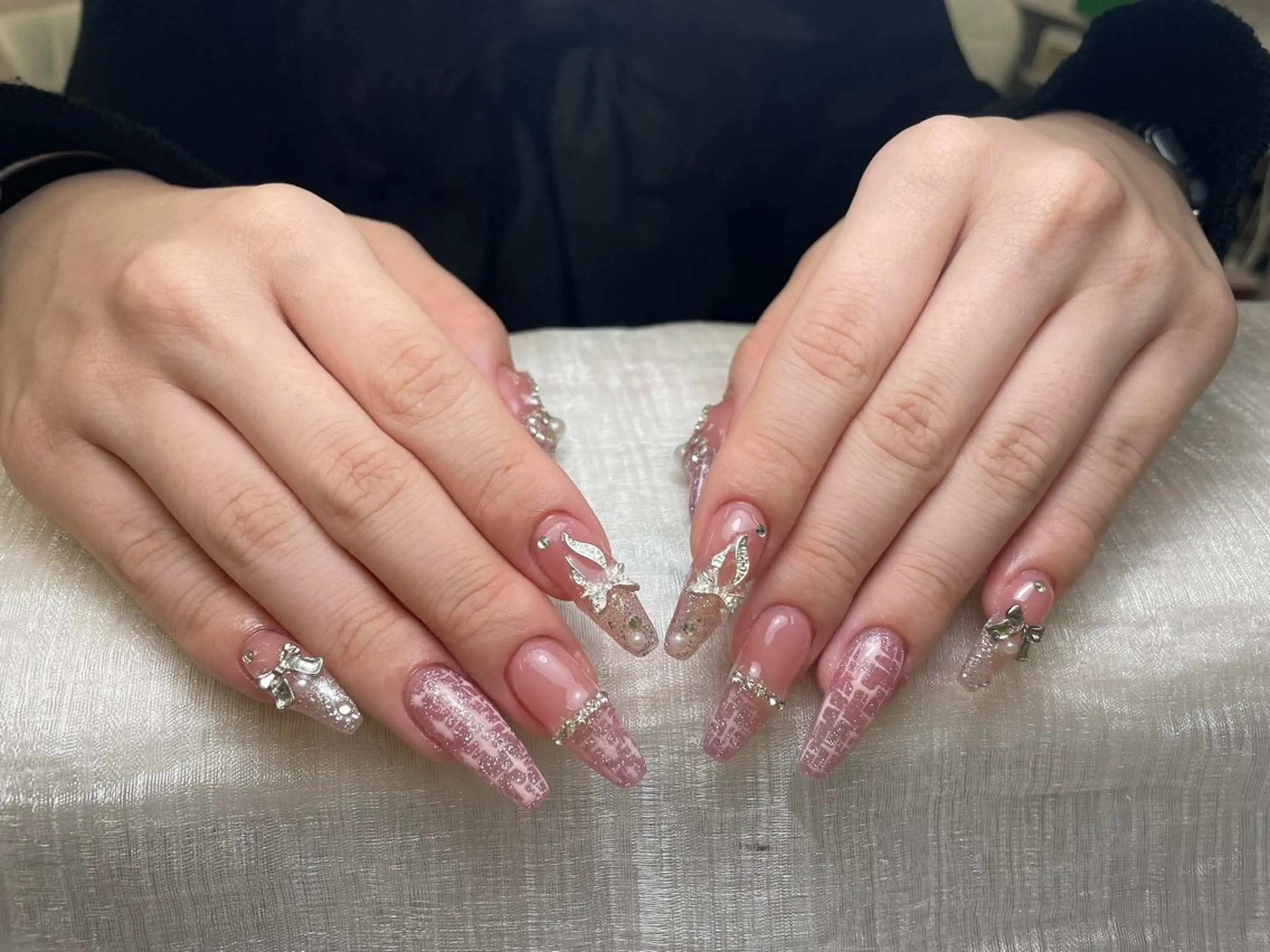 ネイル フレンチネイル ジェルネイル ガーリー 韓国ネイル ロングネイル ハンドネイル NieNail Nezukoのネイルデザイン