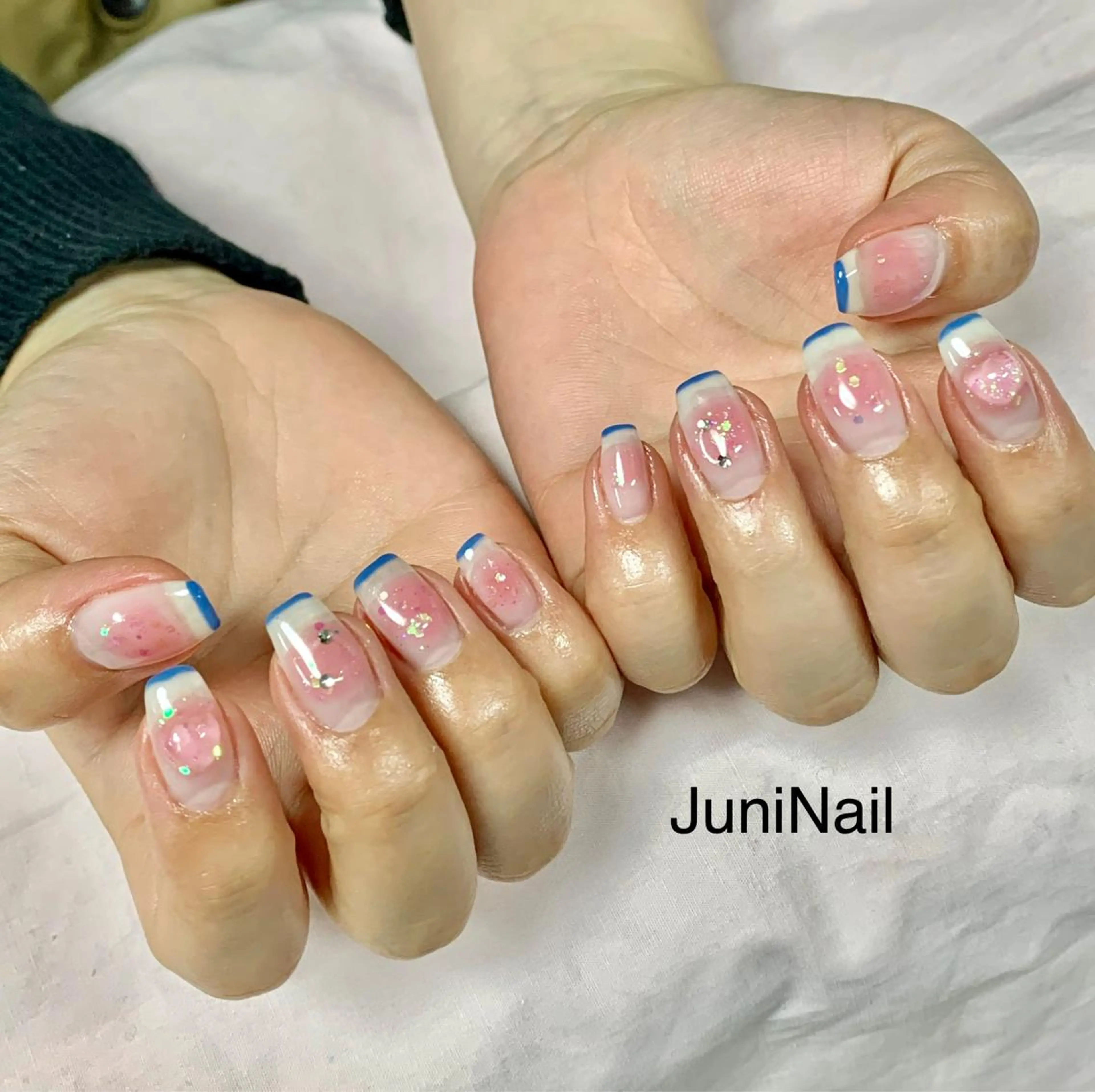 ネイル オーロラネイル クリアネイル 成人式 フラッシュネイル フレンチネイル ハンドネイル JuniNail 주니네일🇰🇷suのネイルデザイン