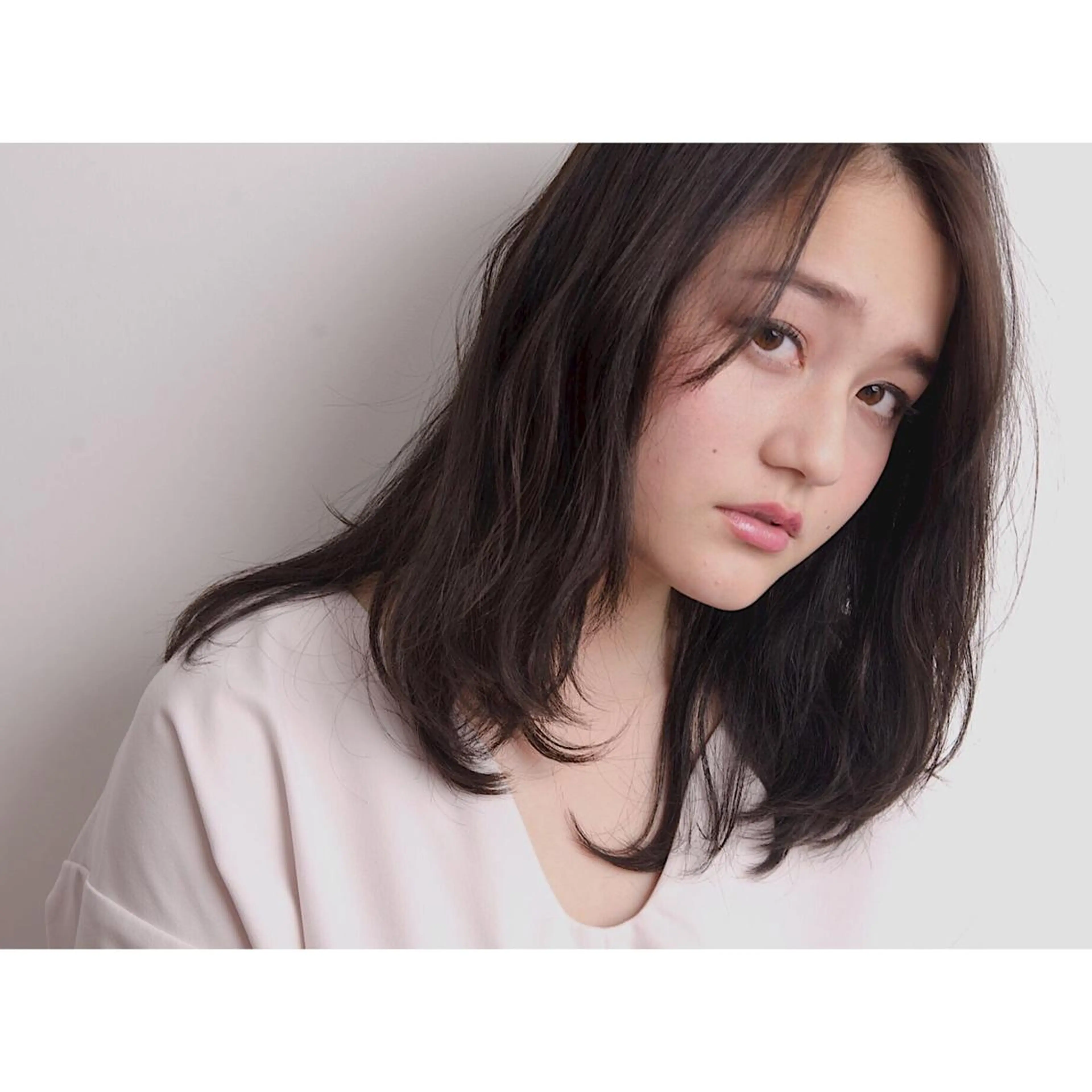 ミディアム カラー イルミナカラー 日々所属・谷 大地のヘアスタイル