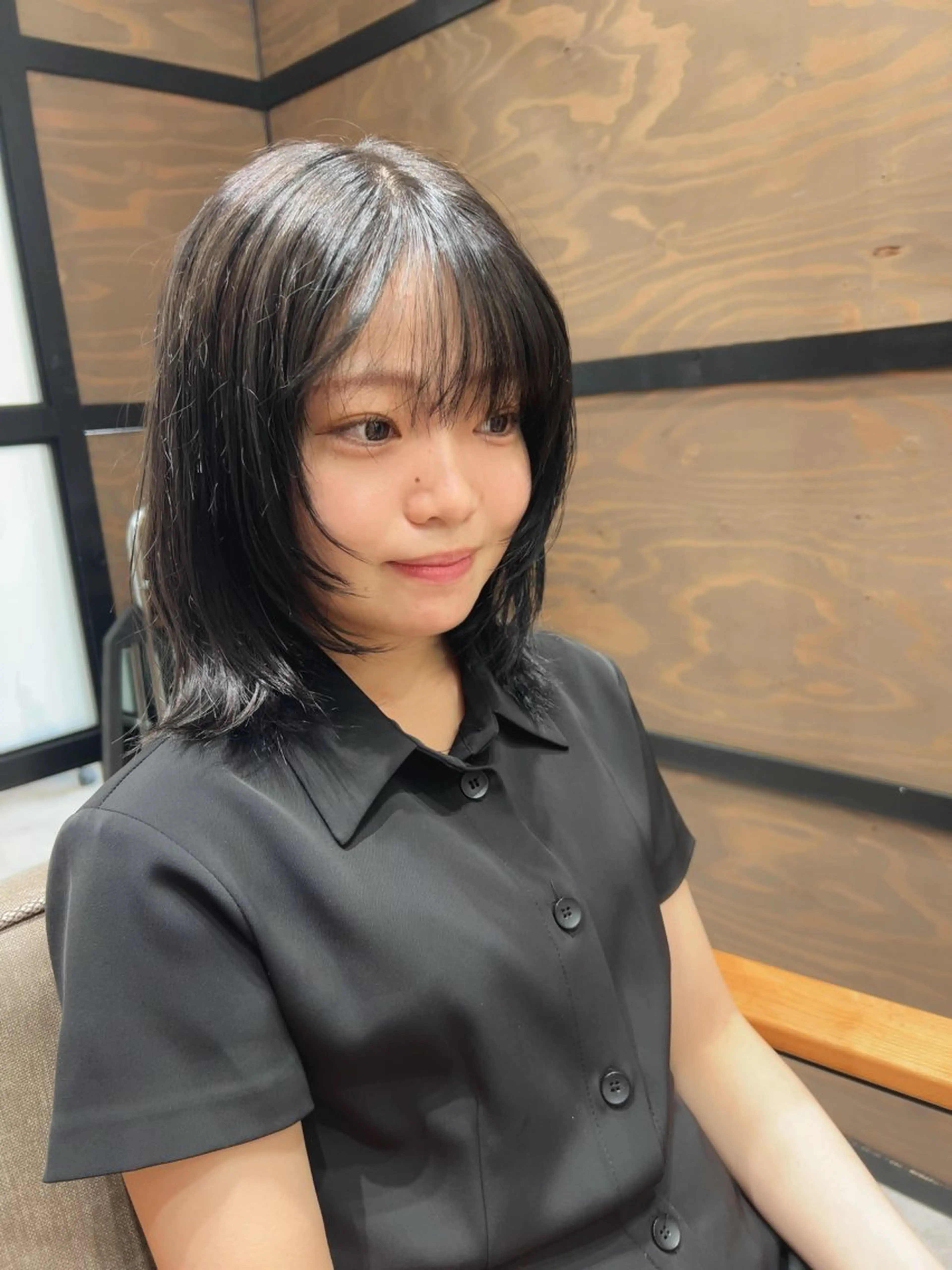 ミディアム ウルフカット カット ヘアカラー トリートメント レイヤー/韓国/ ハッシュ/高田翼のヘアスタイル