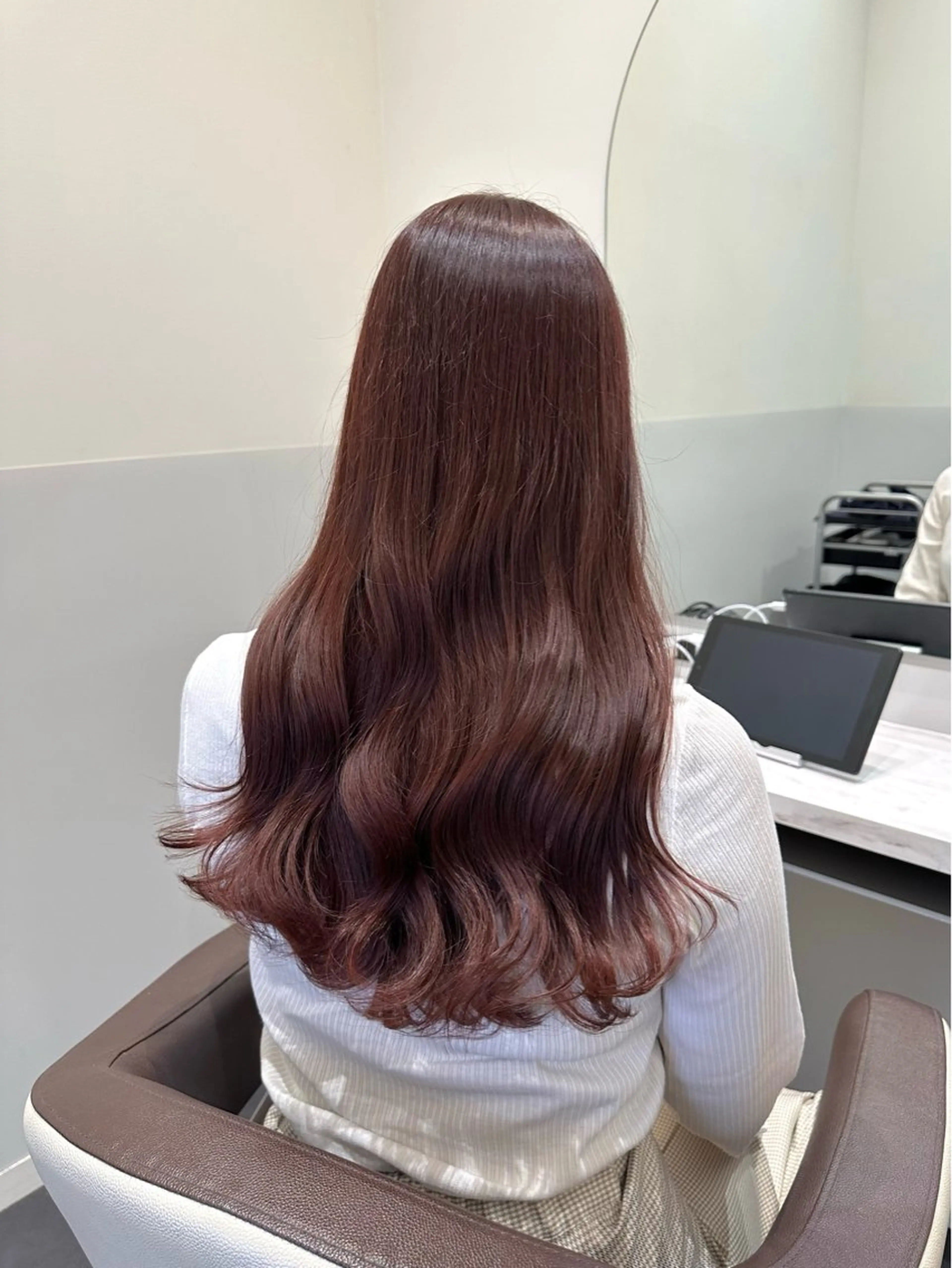 ロング カラー ベージュカラー ブリーチ ケアカラー ブリーチなしカラー ピンクカラー カット ヘアカラー トリートメント LUMO所属・矢野 晃平のヘアスタイル