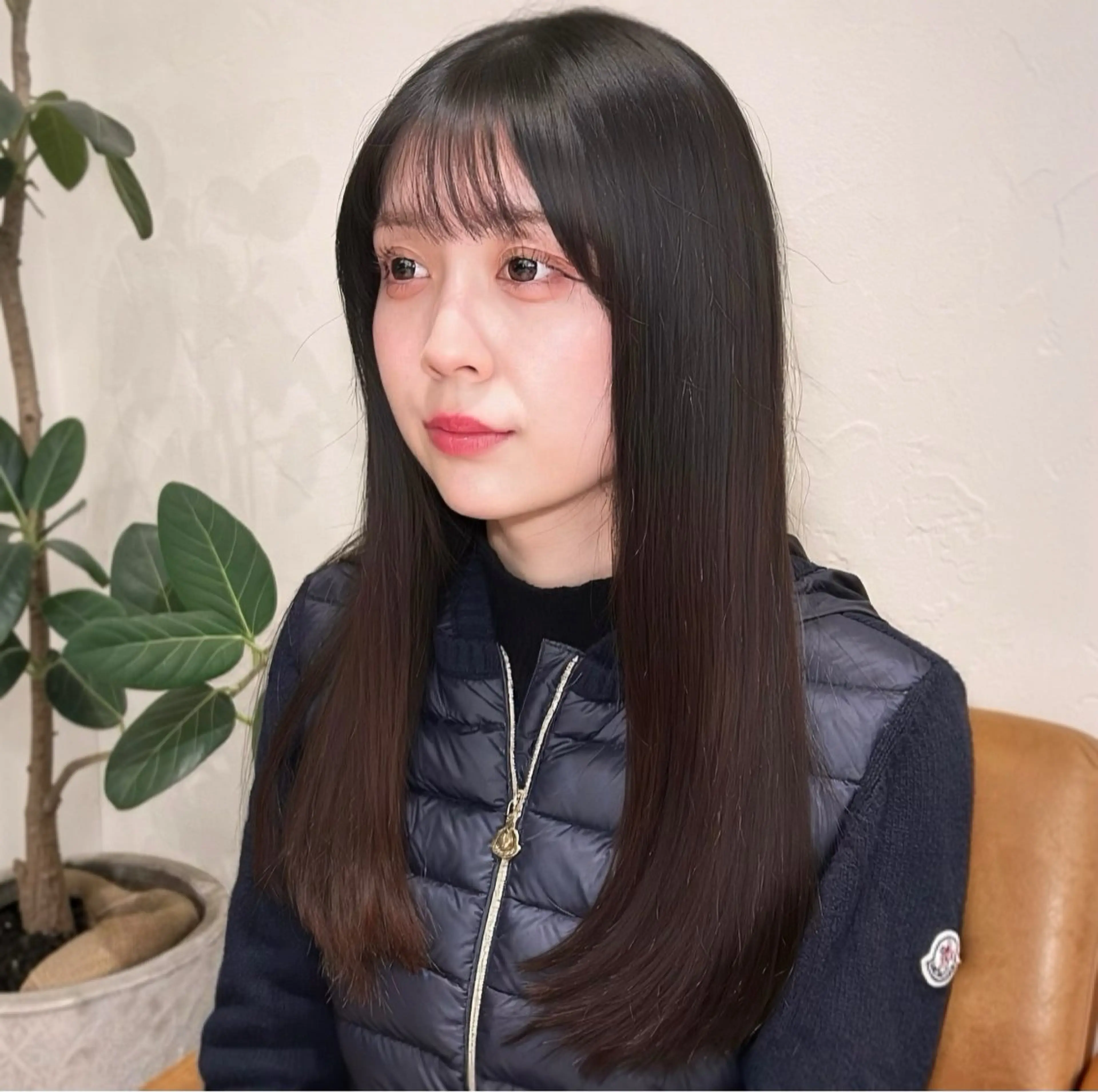 ロング カット ニュートラルカラー 🧊横田 さえのヘアスタイル