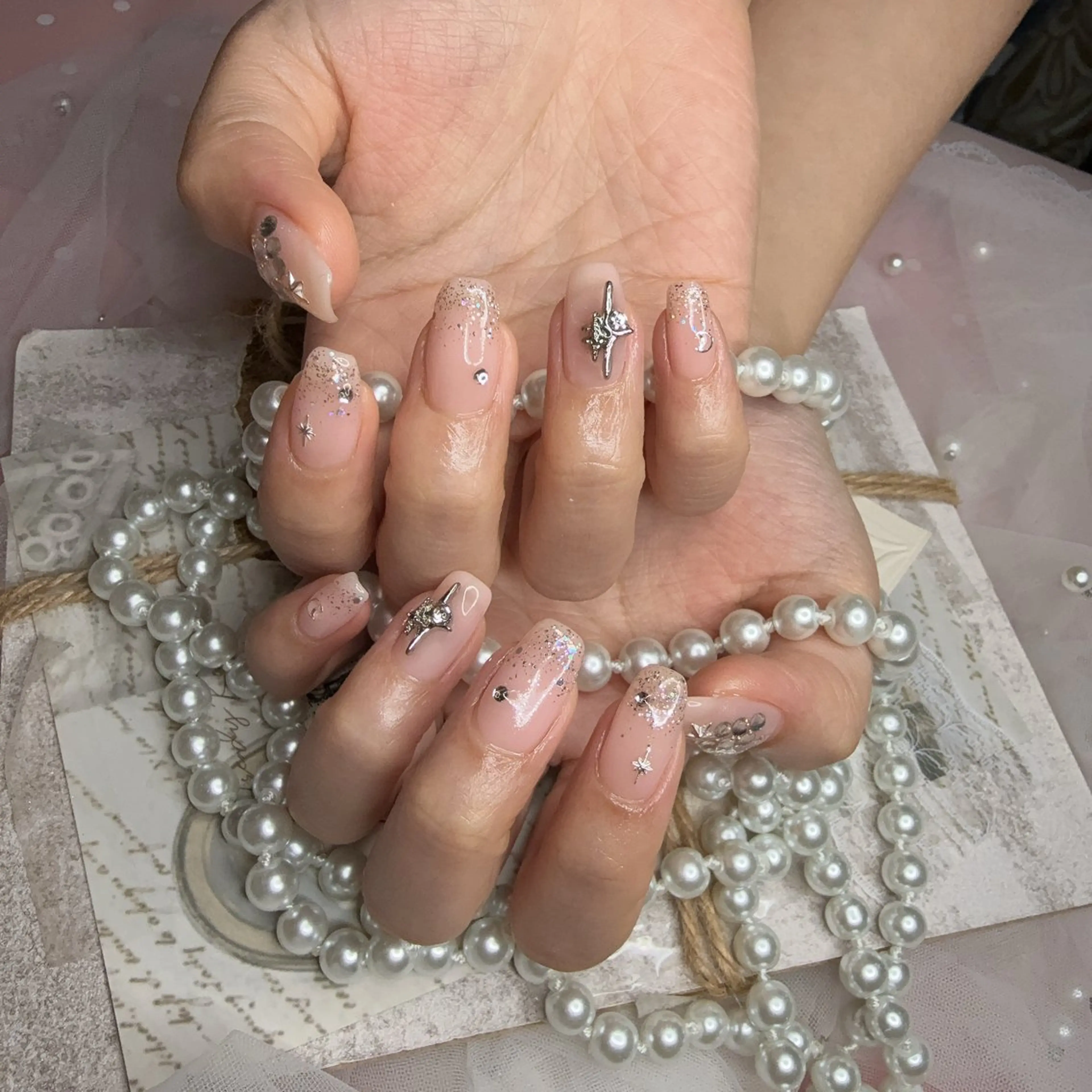 ネイル Fairyフェアリーネイルサロン所属・Nail Hibi サロンのネイルデザイン