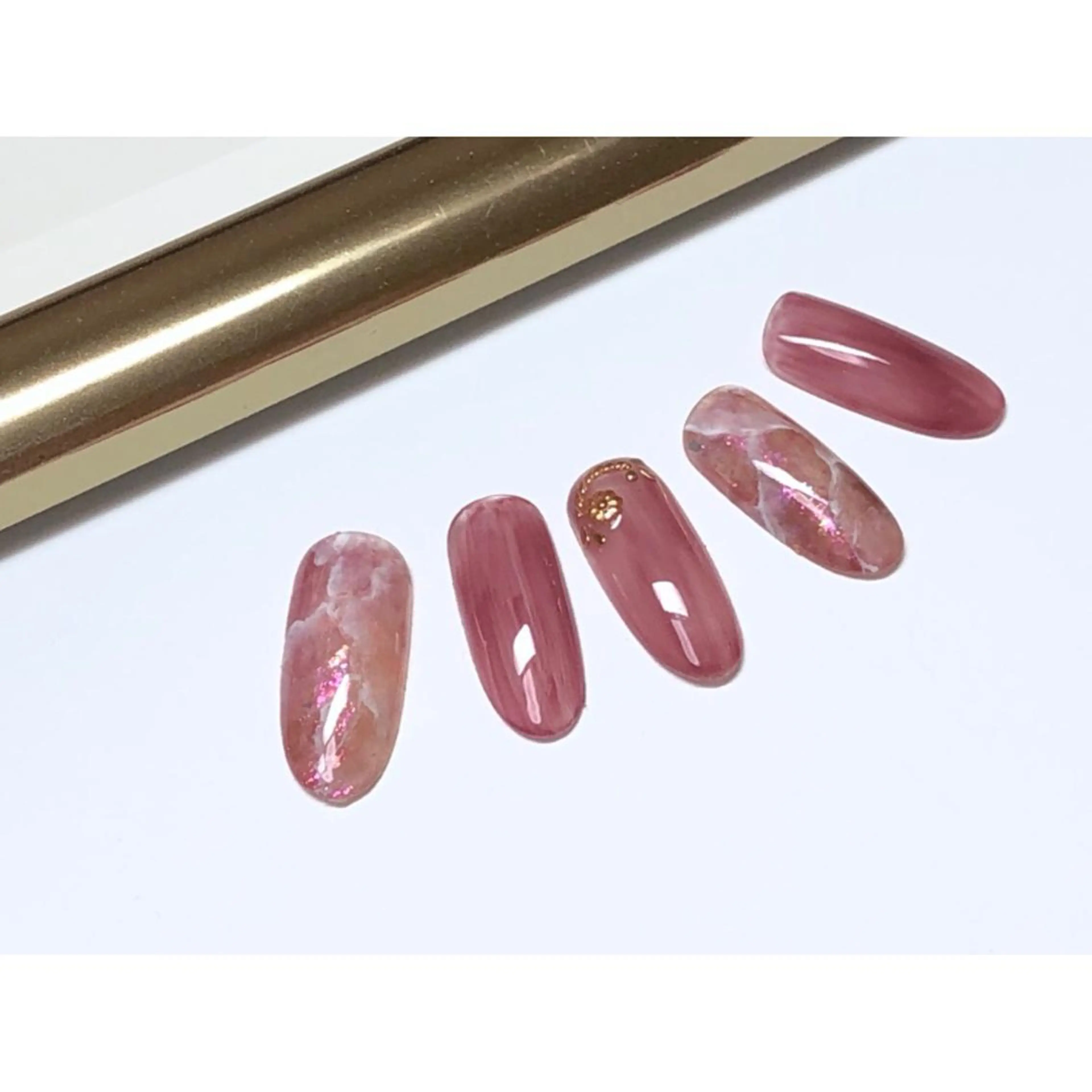 ネイル Toujours nail所属・Toujours / nijinaのネイルデザイン