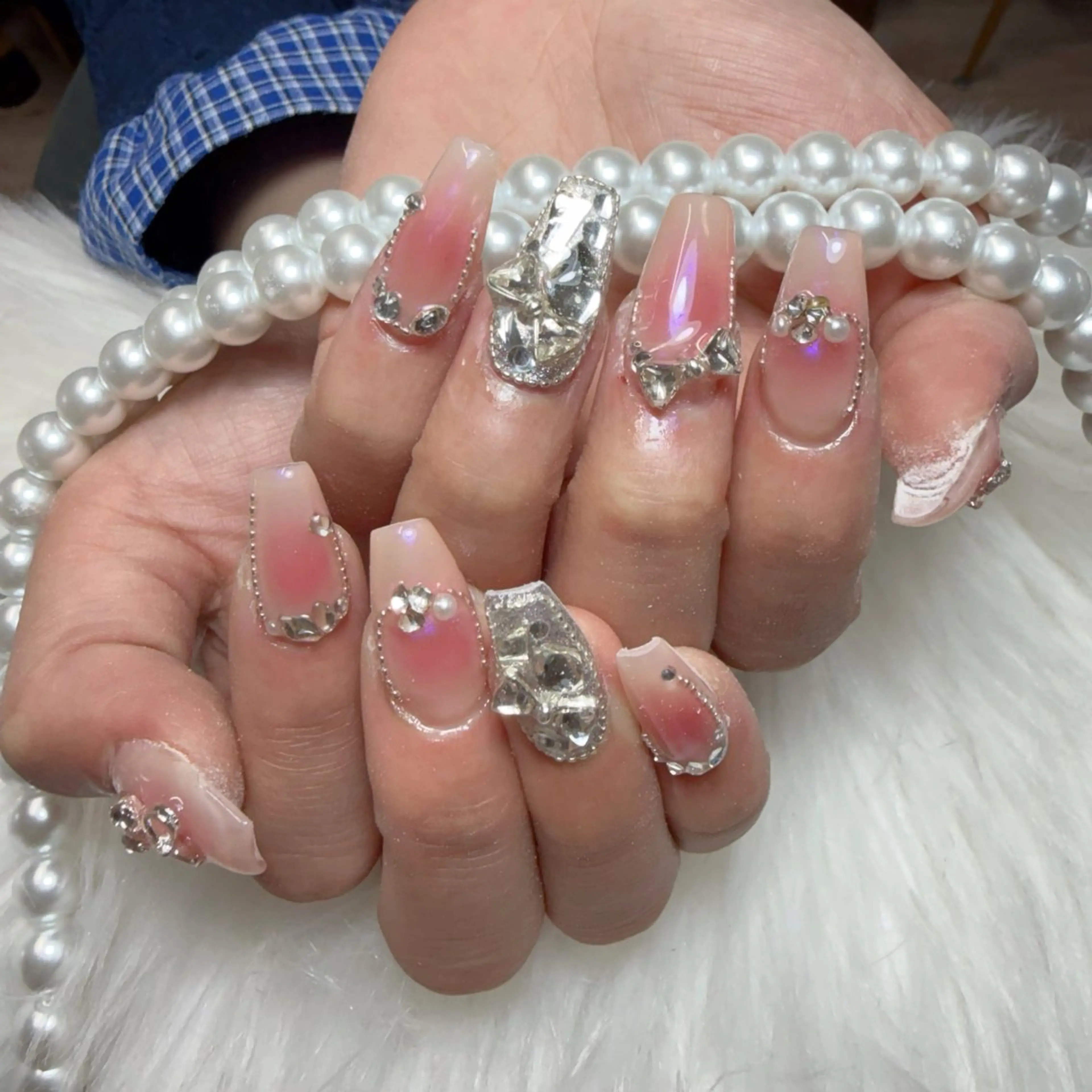 ネイル ハンドネイル 🎀nana🫧 ワンホンネイル🎀のネイルデザイン