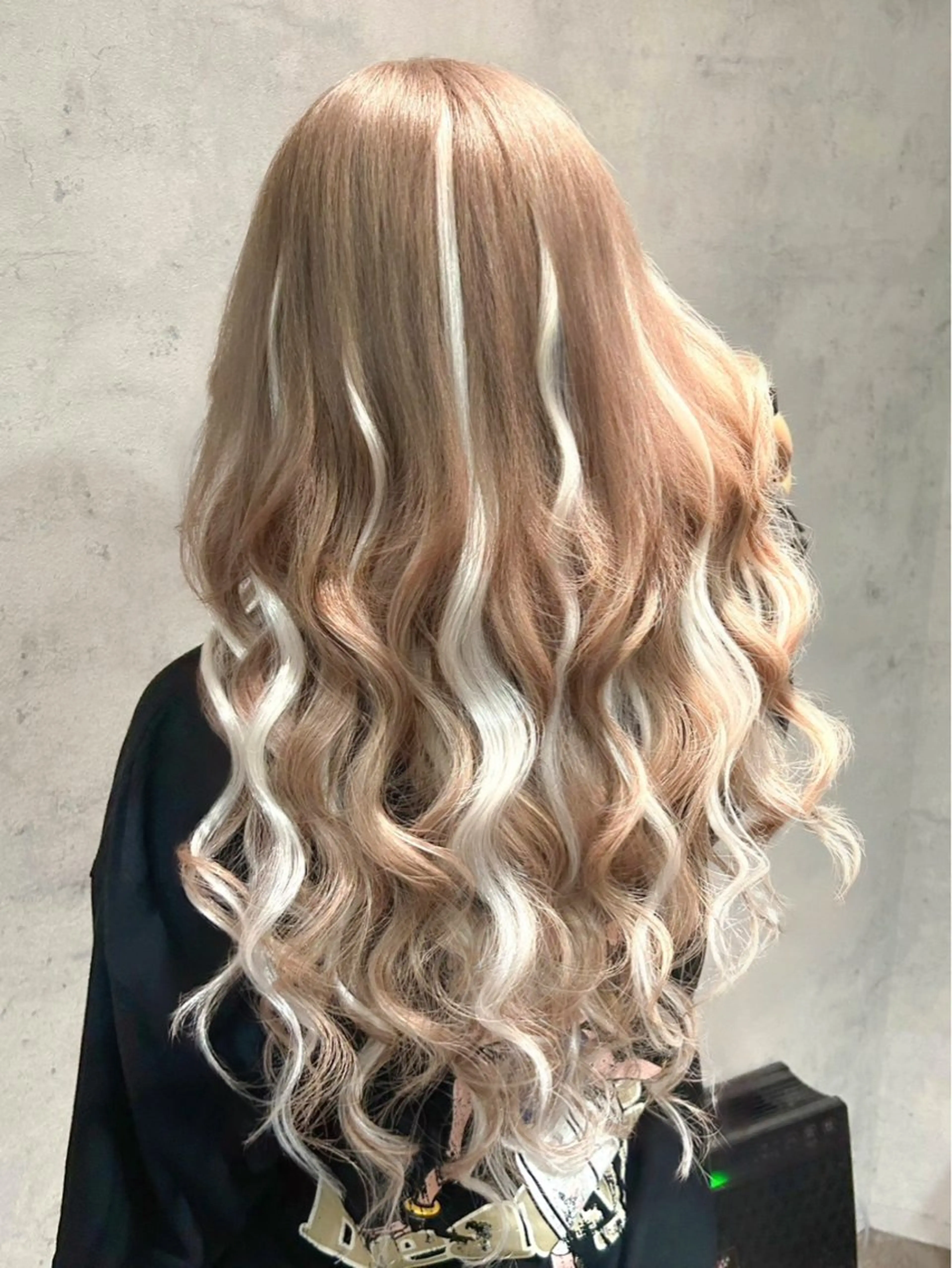 ロング ヘアカラー エクステ エクステ×ハイトーン 🌈KEISUKEのヘアスタイル