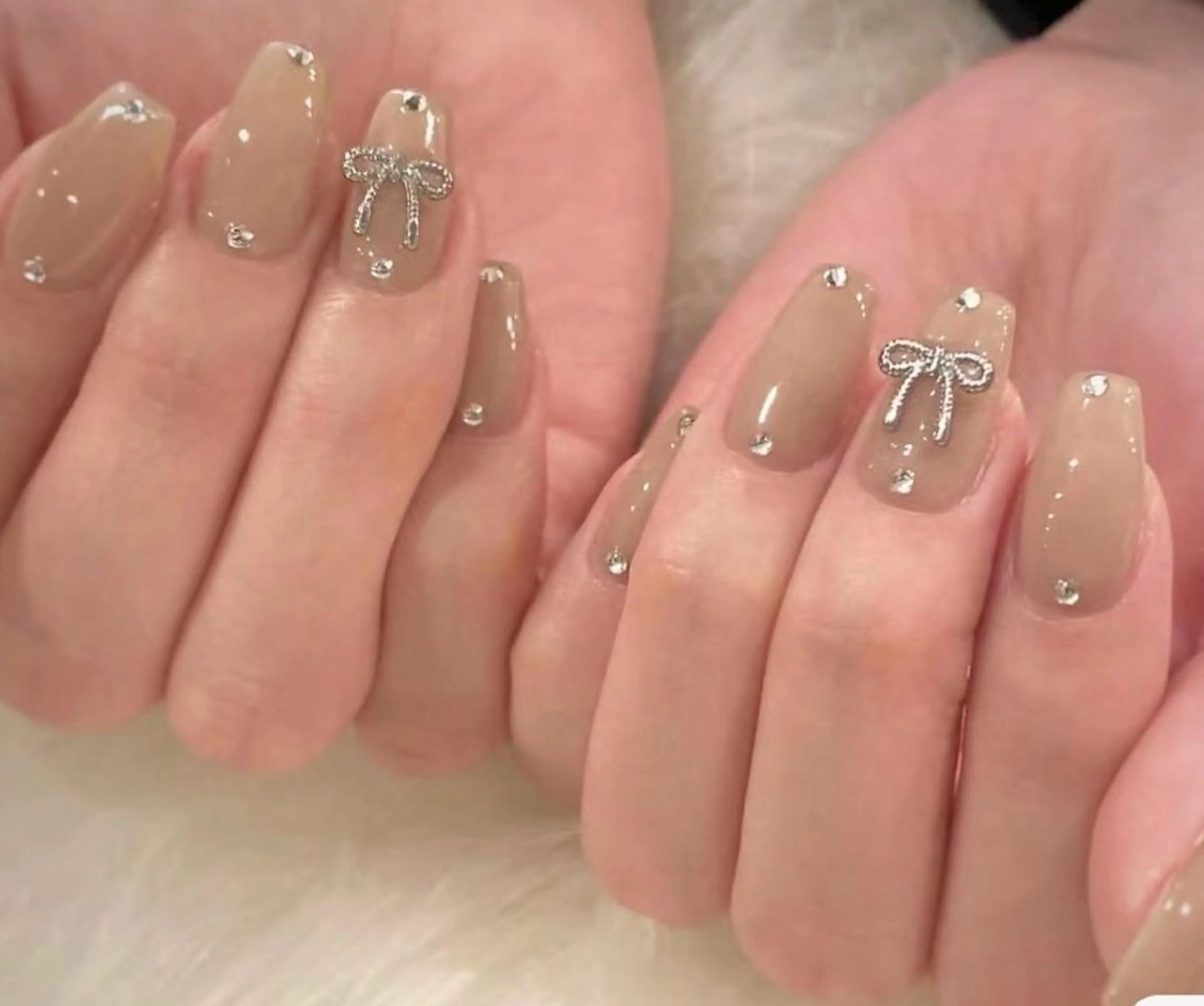 ネイル 持ち込み ストーンネイル Zz nail salonのネイルデザイン