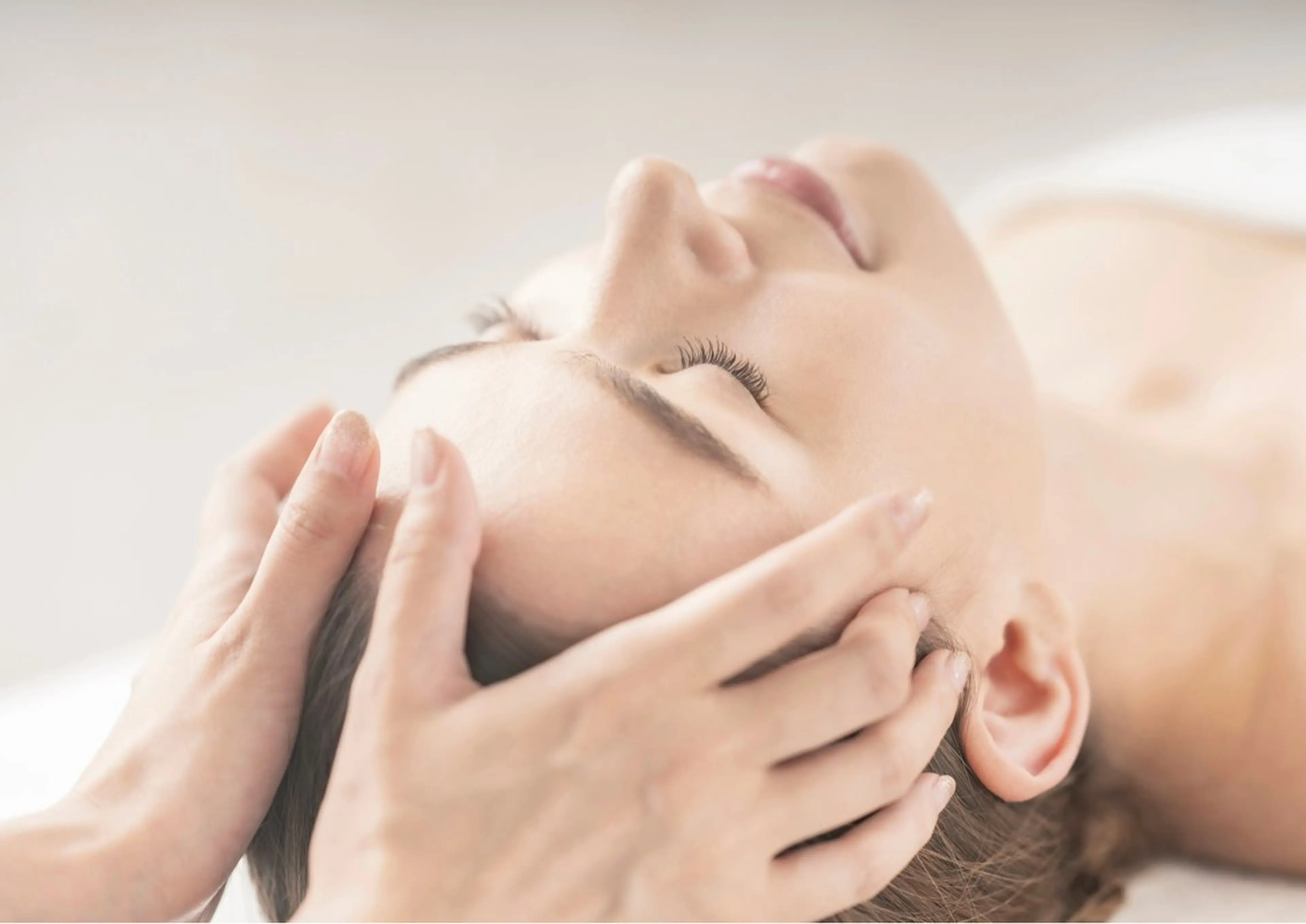 ゴリゴリ肩コリに⚡️ 炭酸ヘッドスパコースの写真