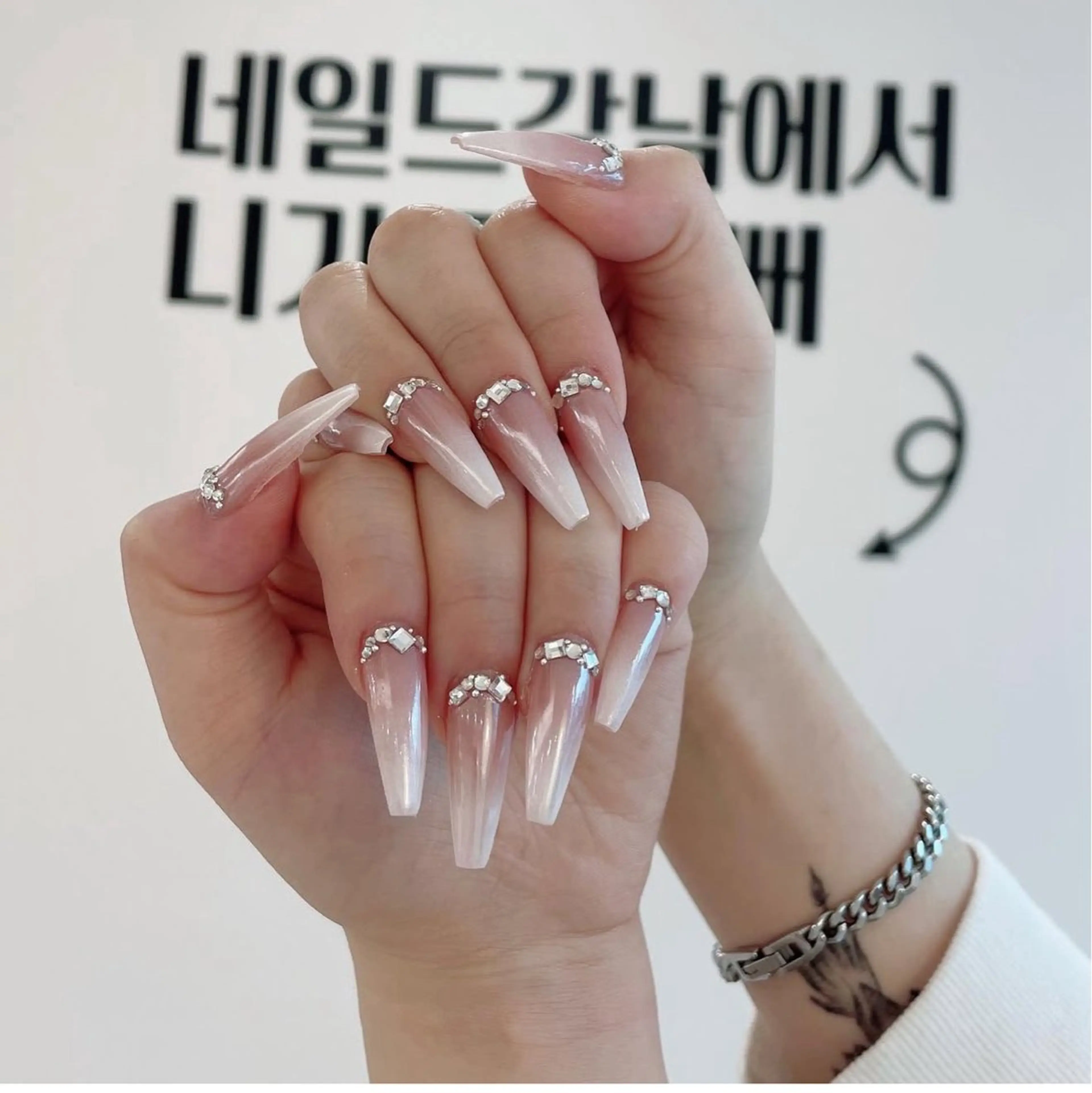 ネイル アートネイル ジェルネイル ネイルチップ Rin Rin TA Nailのネイルデザイン