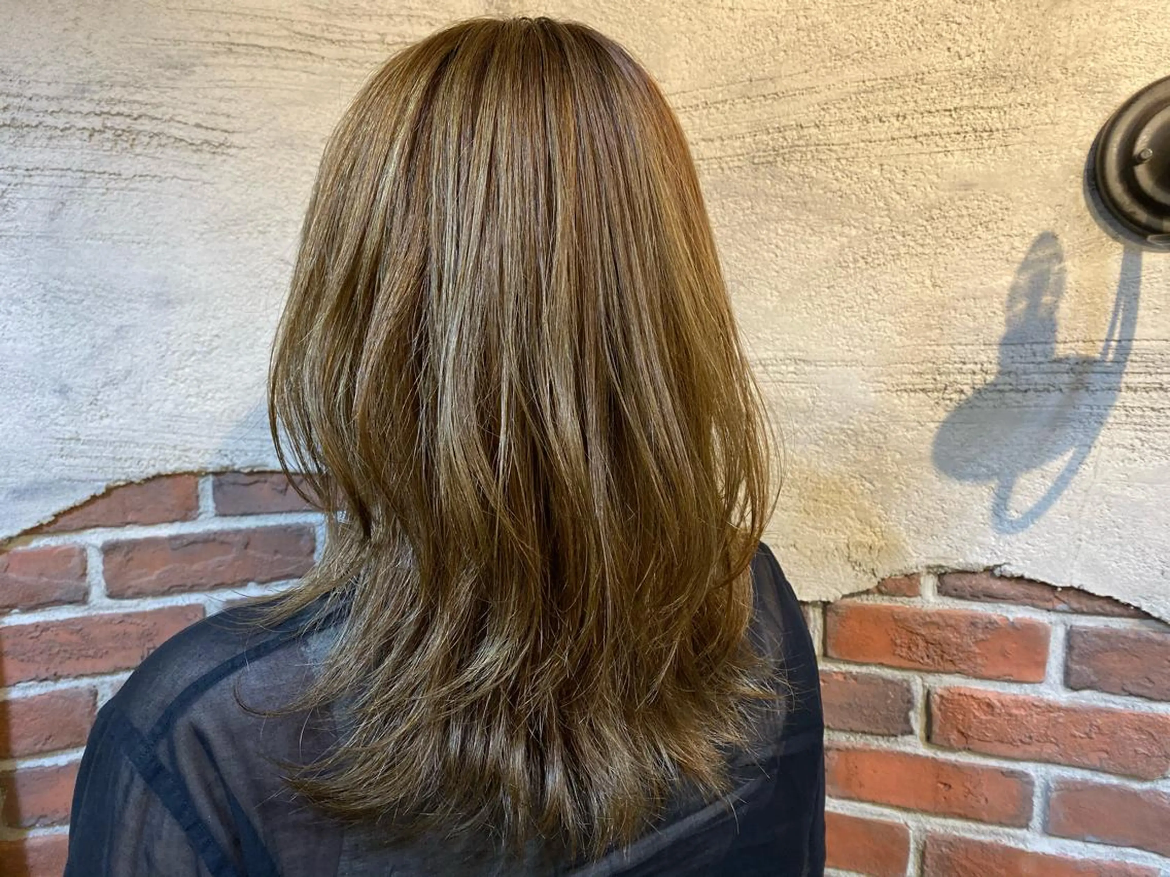 セミロング ハイレイヤー レイヤーカット tocolaso 柏所属・レイヤーカット/ 根本瑠実のヘアスタイル