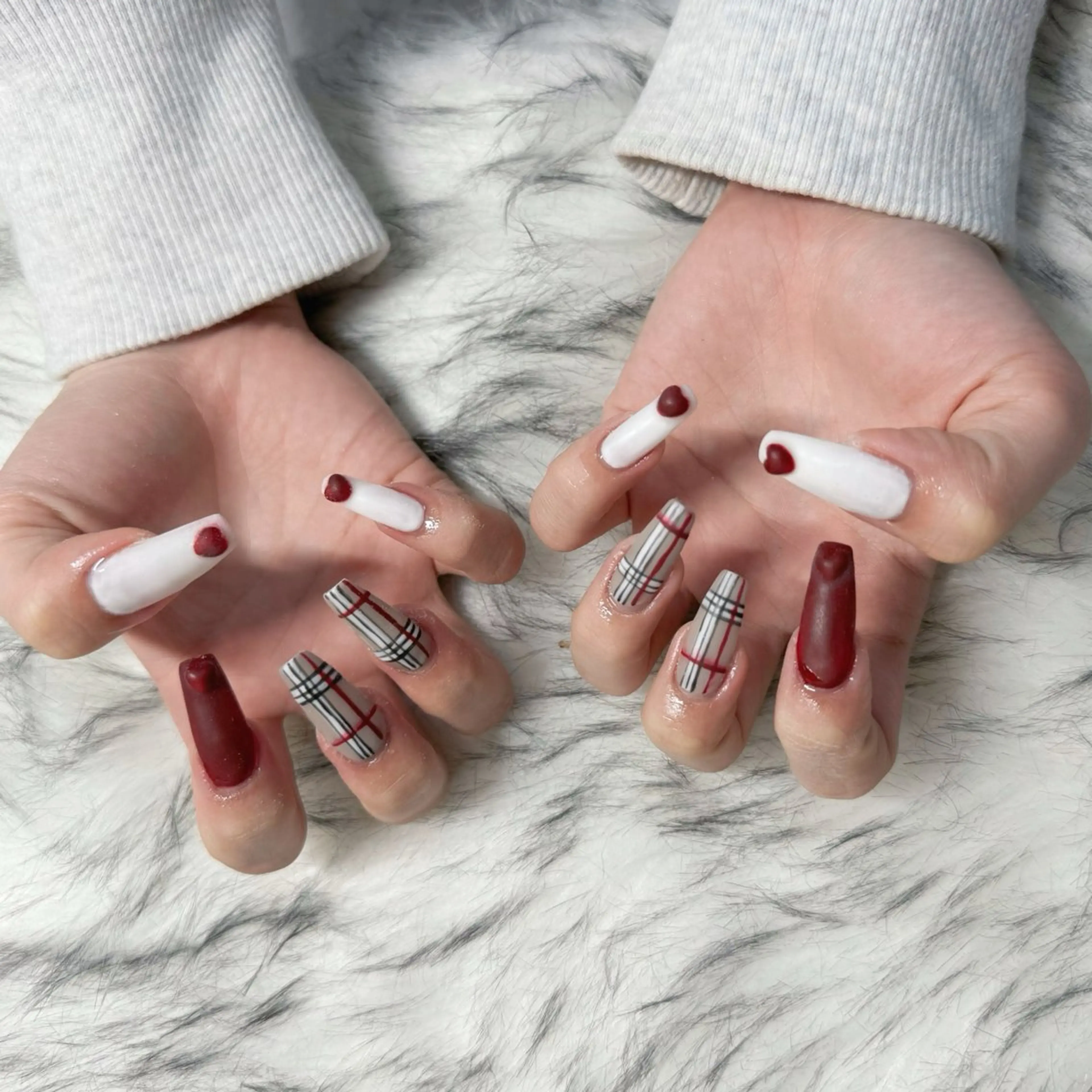 ロング ハンドネイル mao .のネイルデザイン