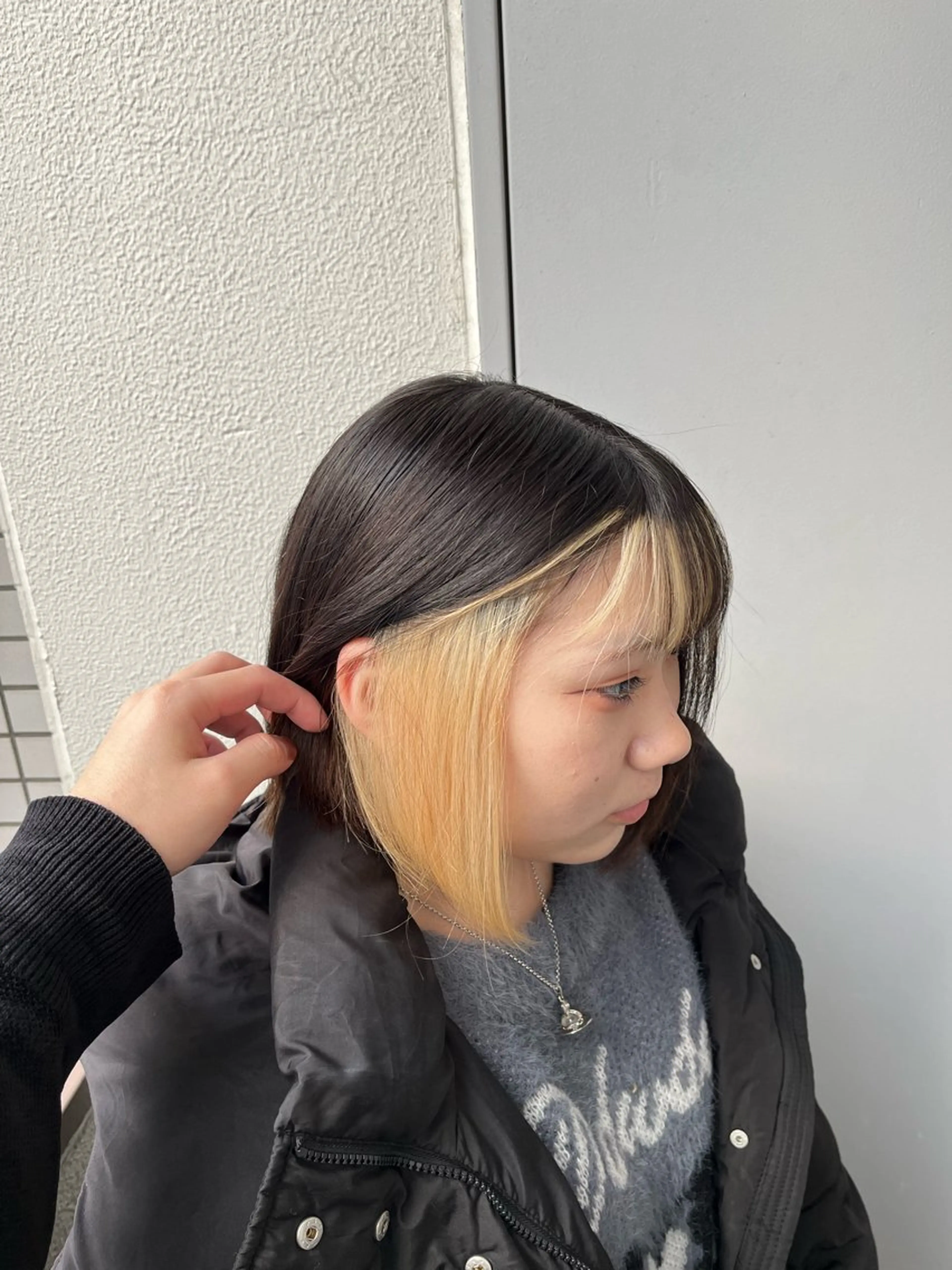 カラー ヘアカラー ハイトーンカラー 🦄レイヤーカットのヘアスタイル