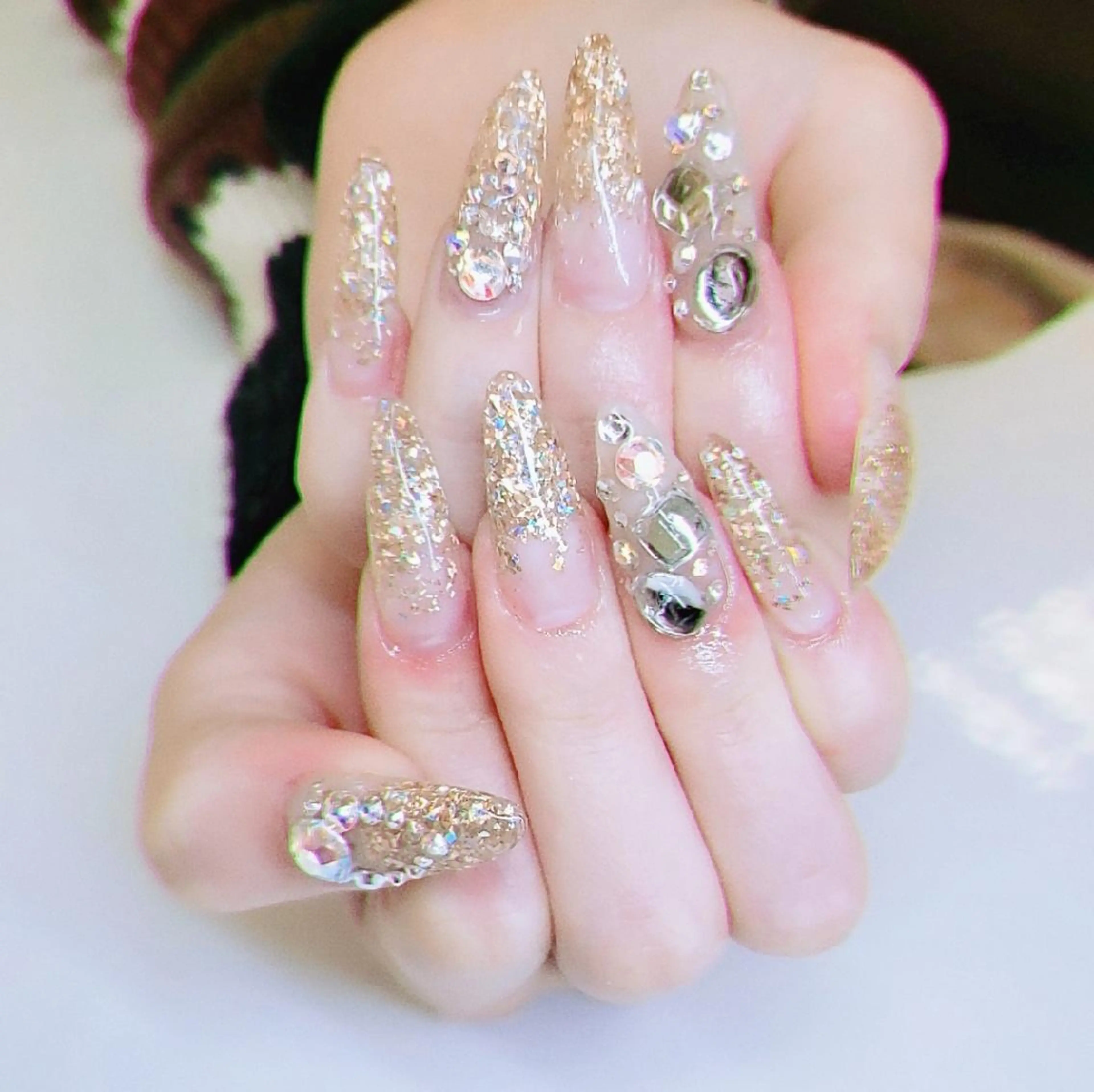 ロング ネイル ハンドネイル クロキ 。のネイルデザイン