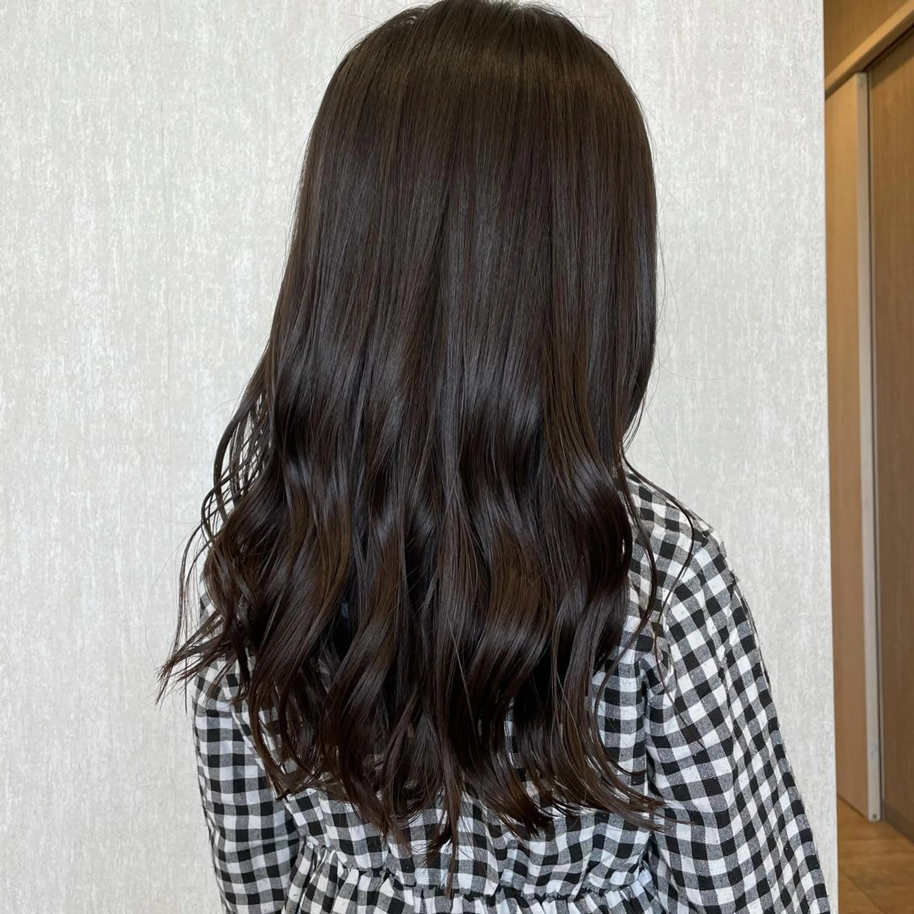 ロング 上田 早恵のヘアスタイル